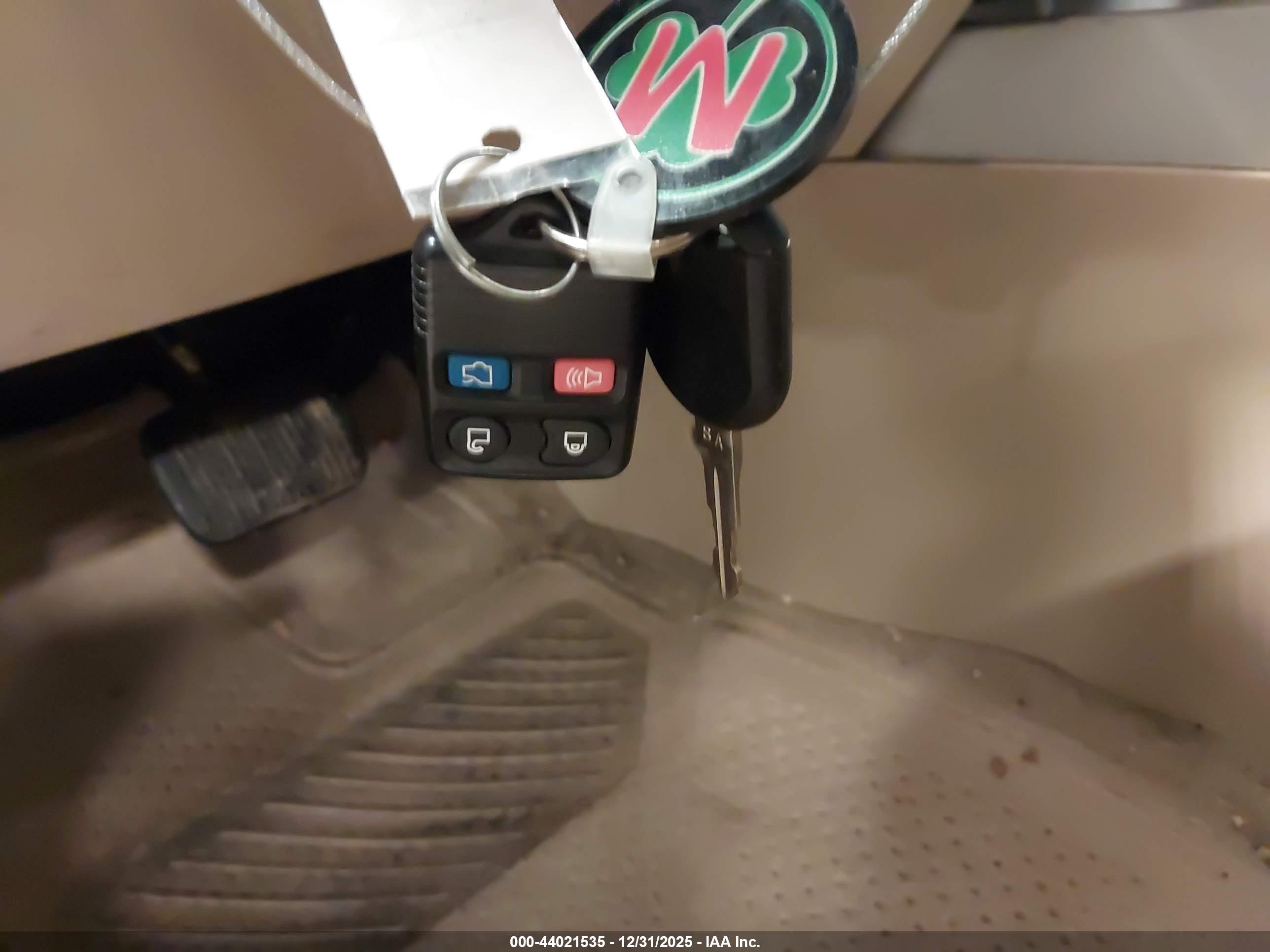 FORD ESCAPE image 11