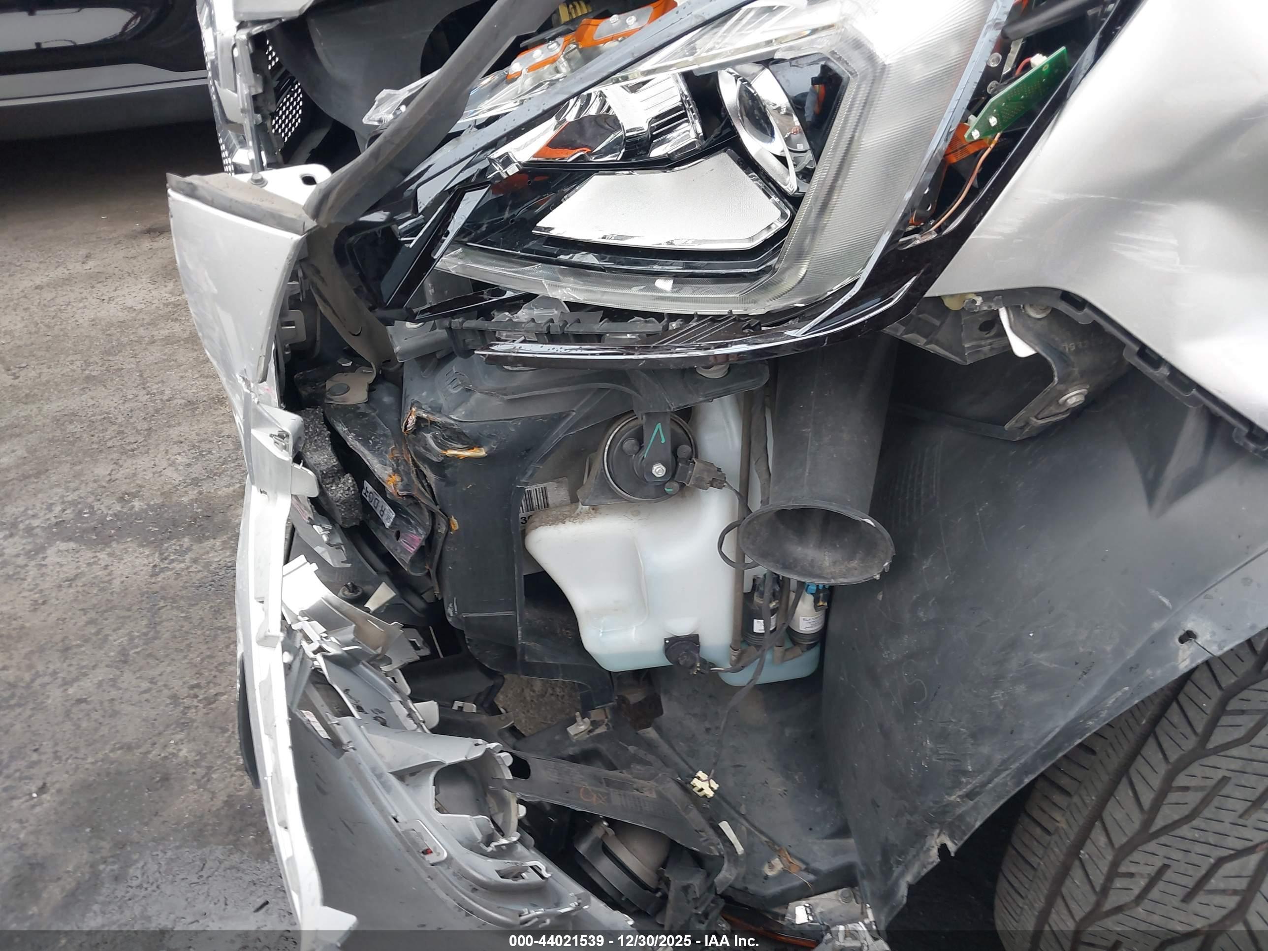 GMC ACADIA image 6