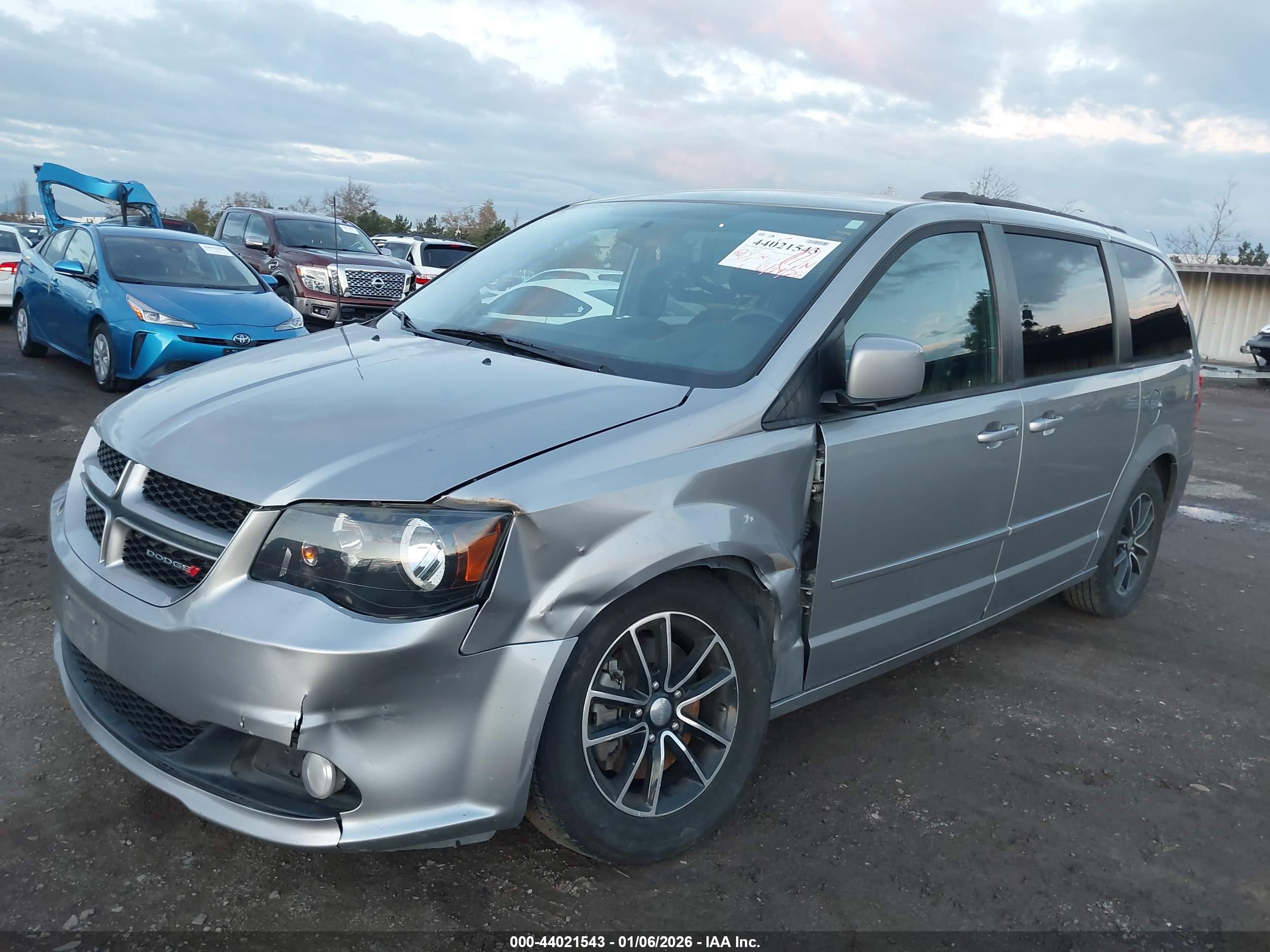 DODGE GRAND image 6