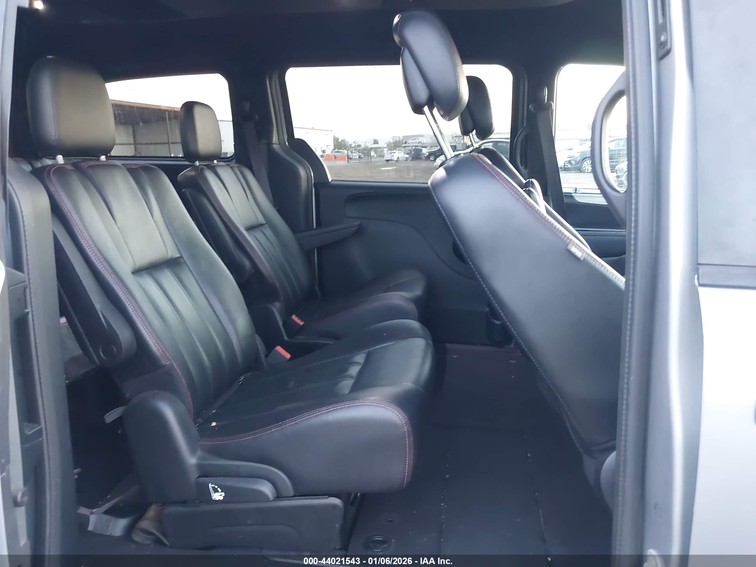 DODGE GRAND image 8