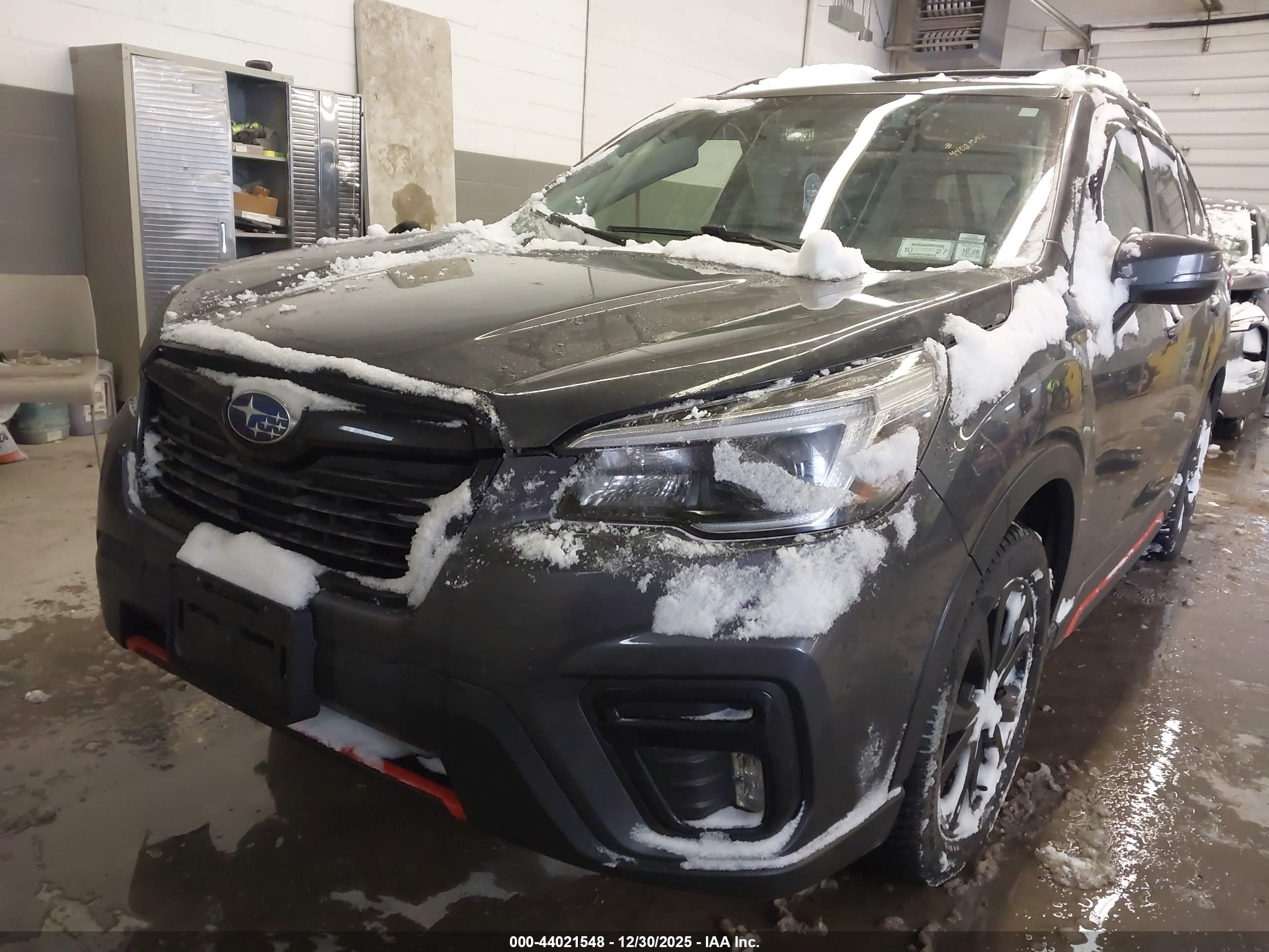 SUBARU FORESTER image 2
