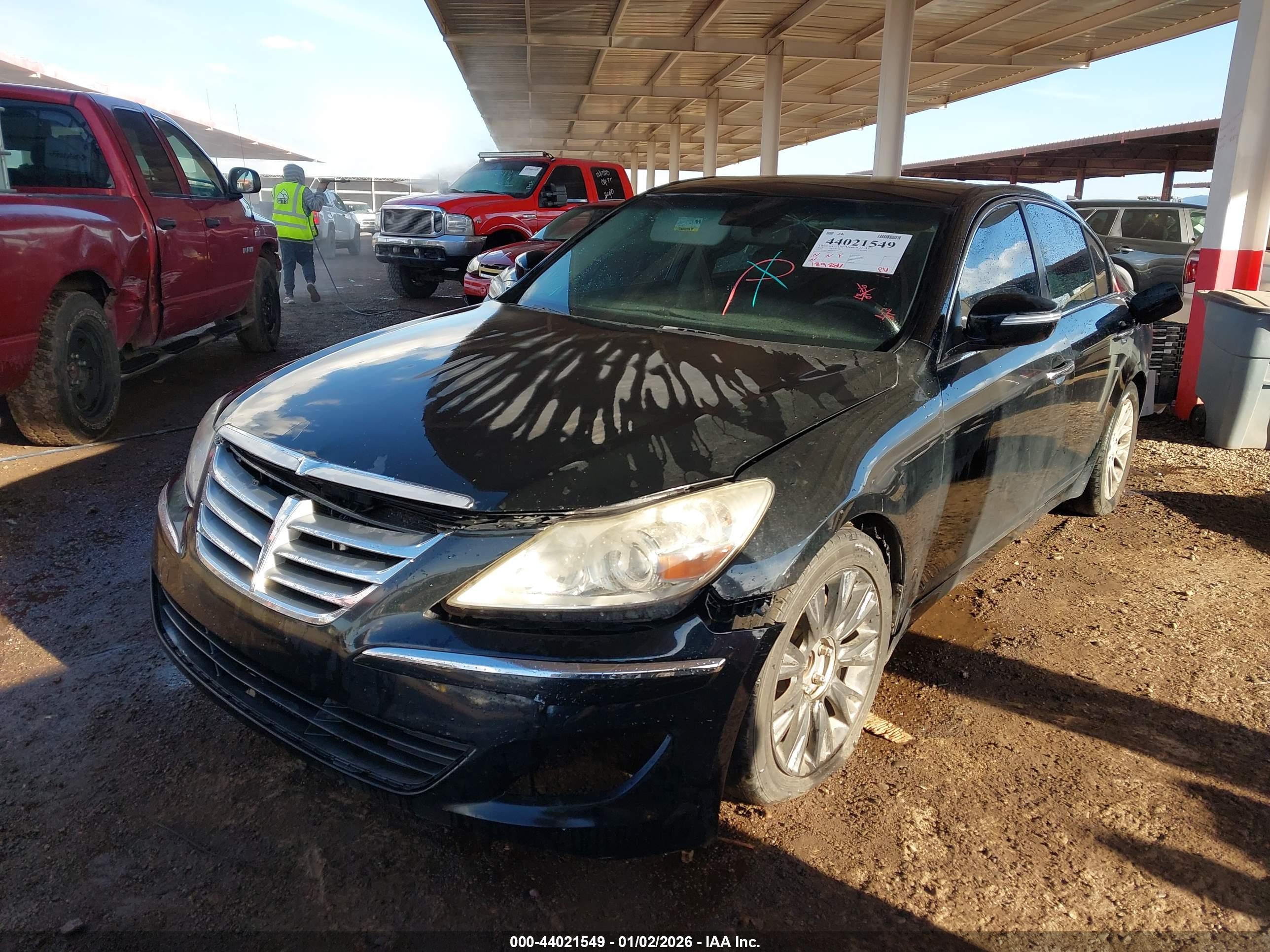 HYUNDAI GENESIS image 2
