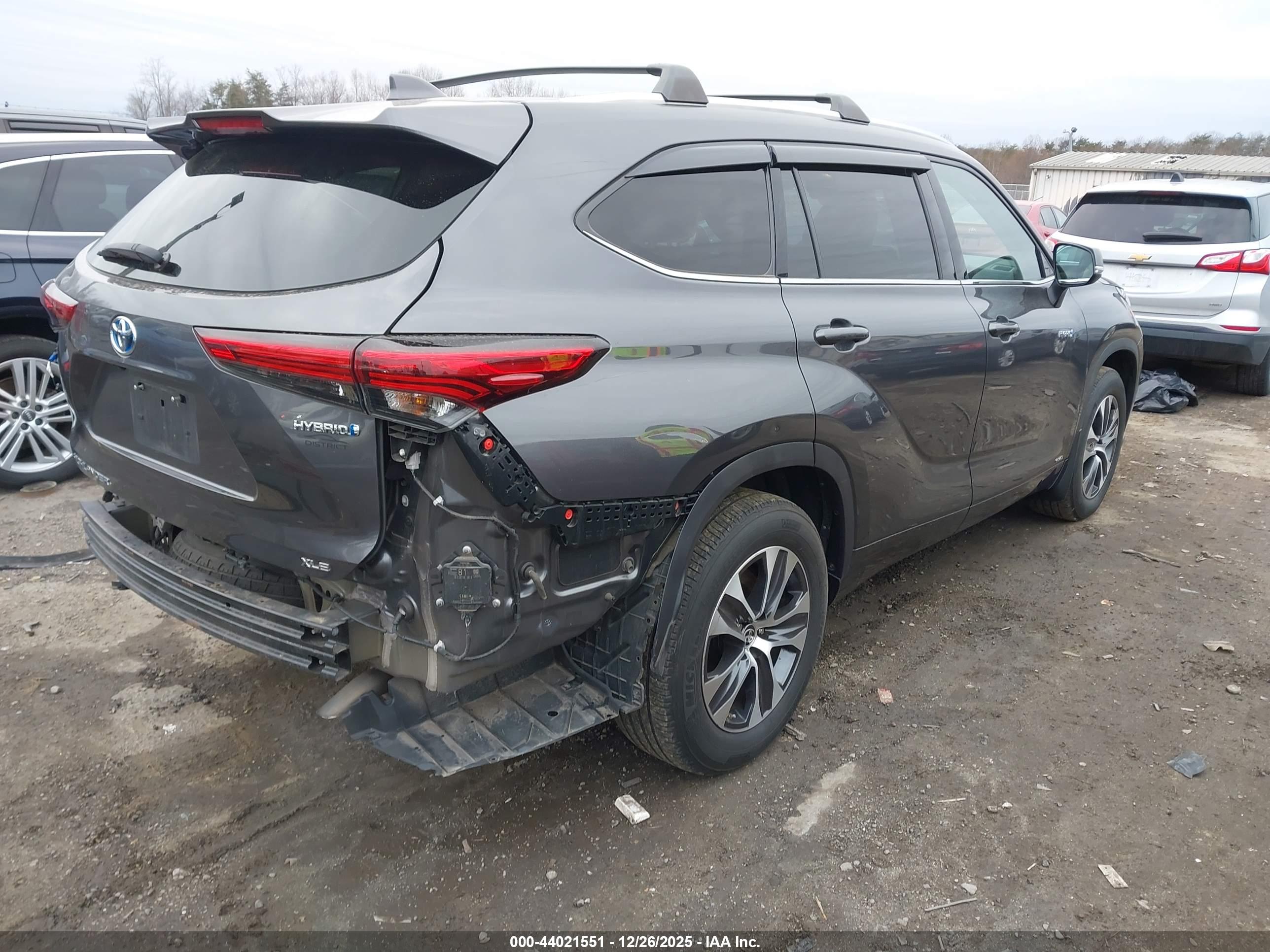 TOYOTA HIGHLANDER image 4