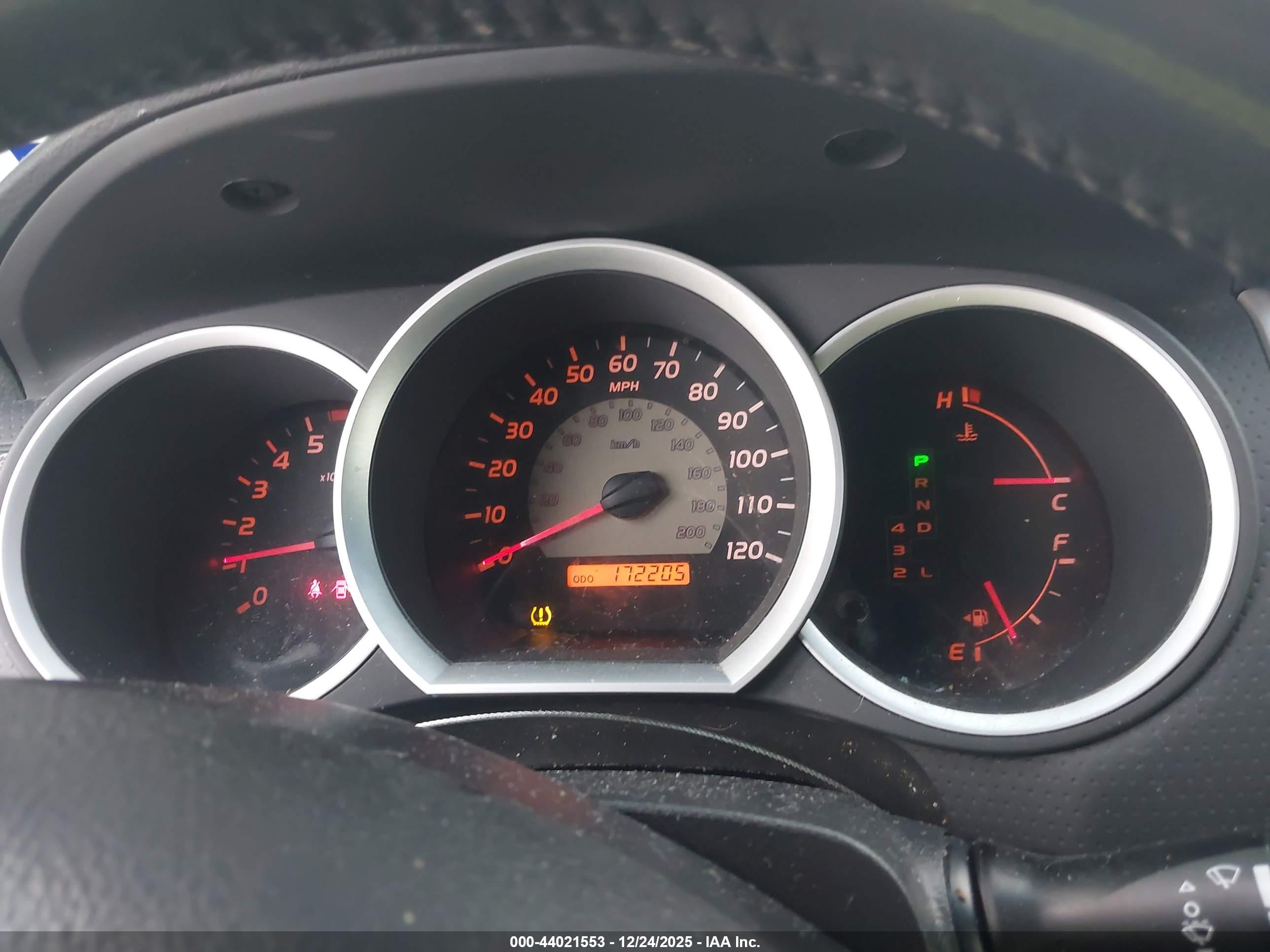 TOYOTA TACOMA image 7