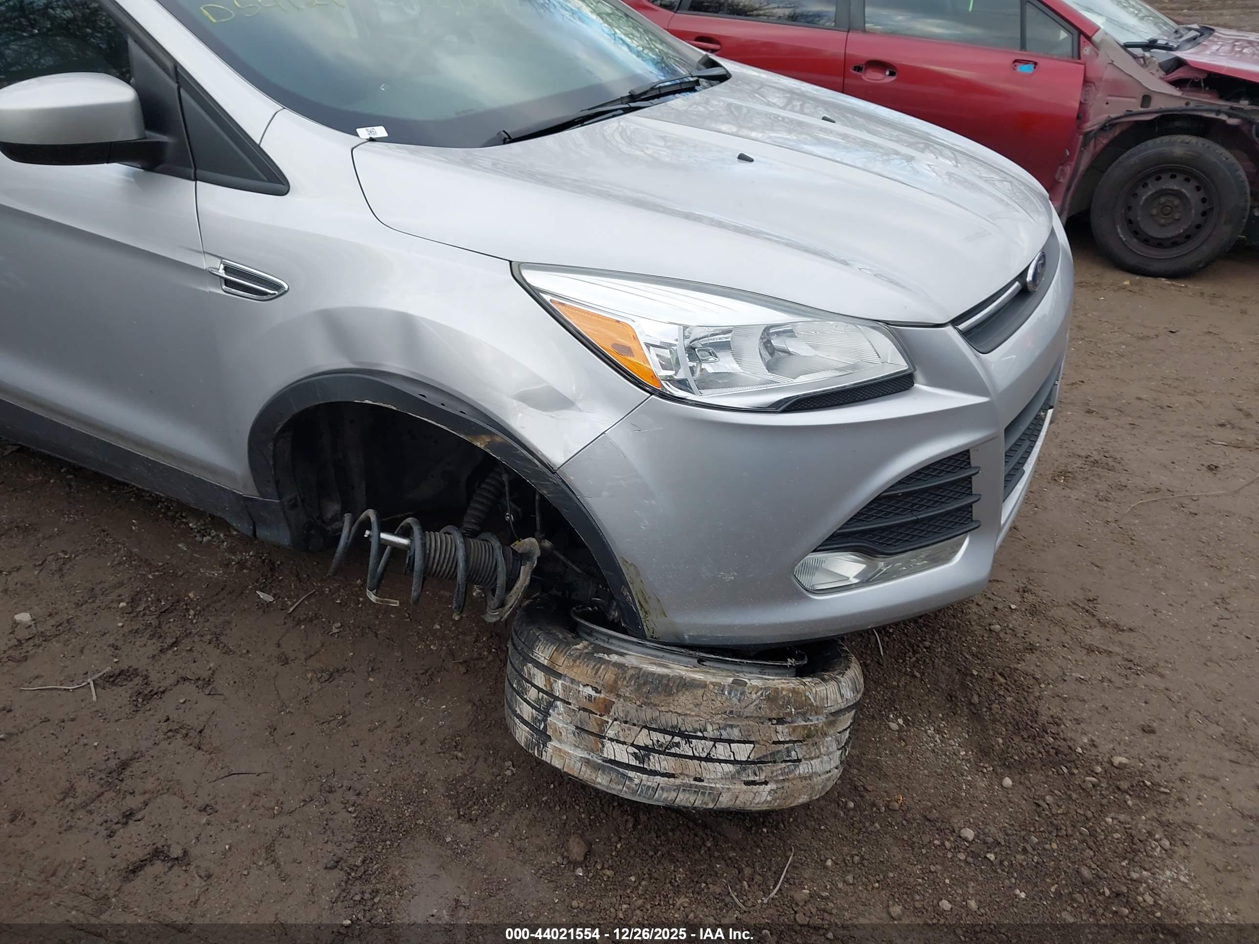 FORD ESCAPE image 6