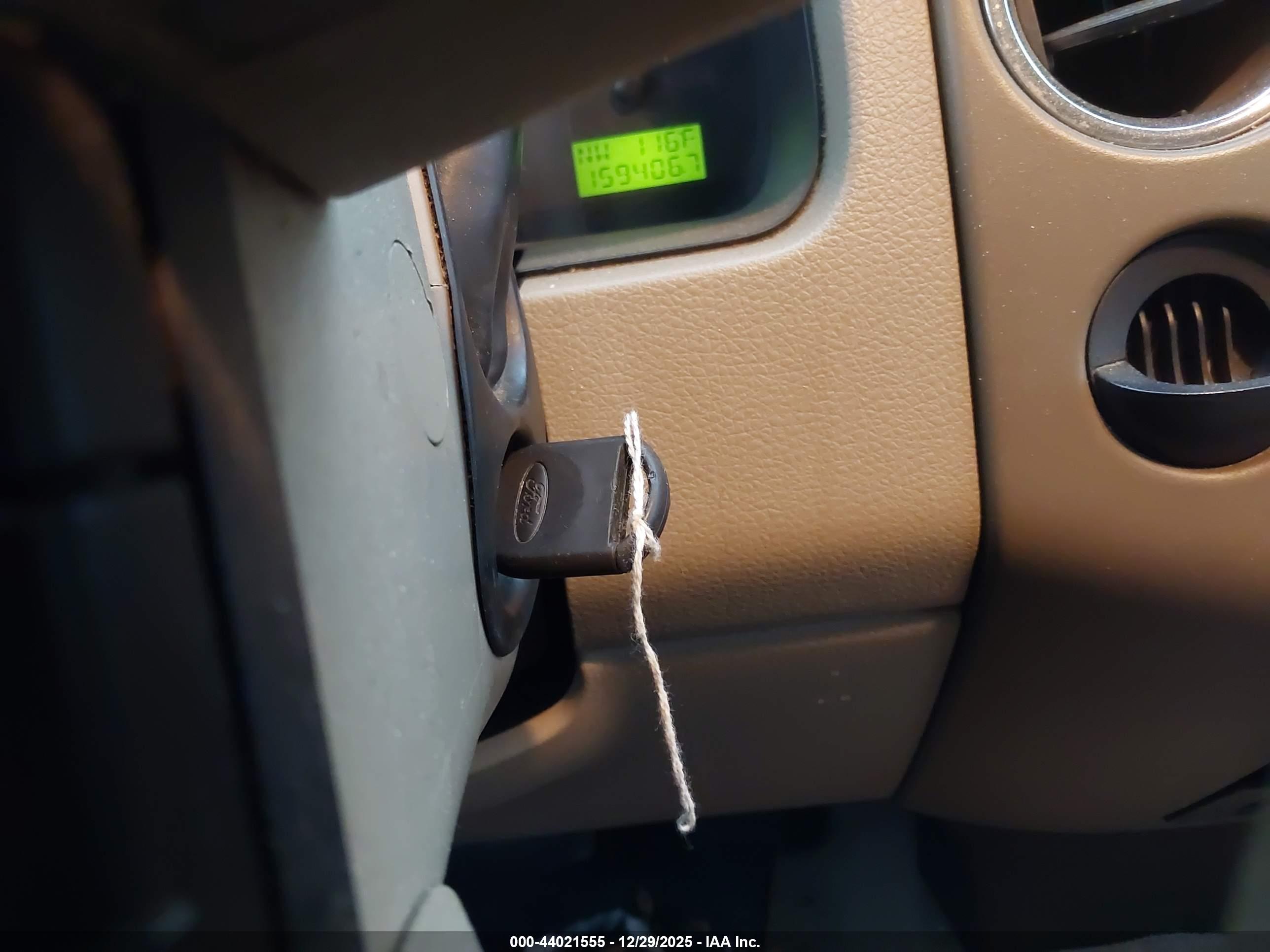 FORD F-150 image 11