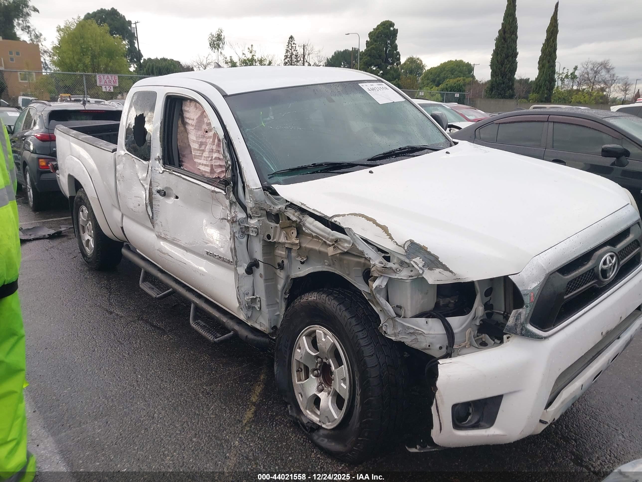 TOYOTA TACOMA image 6