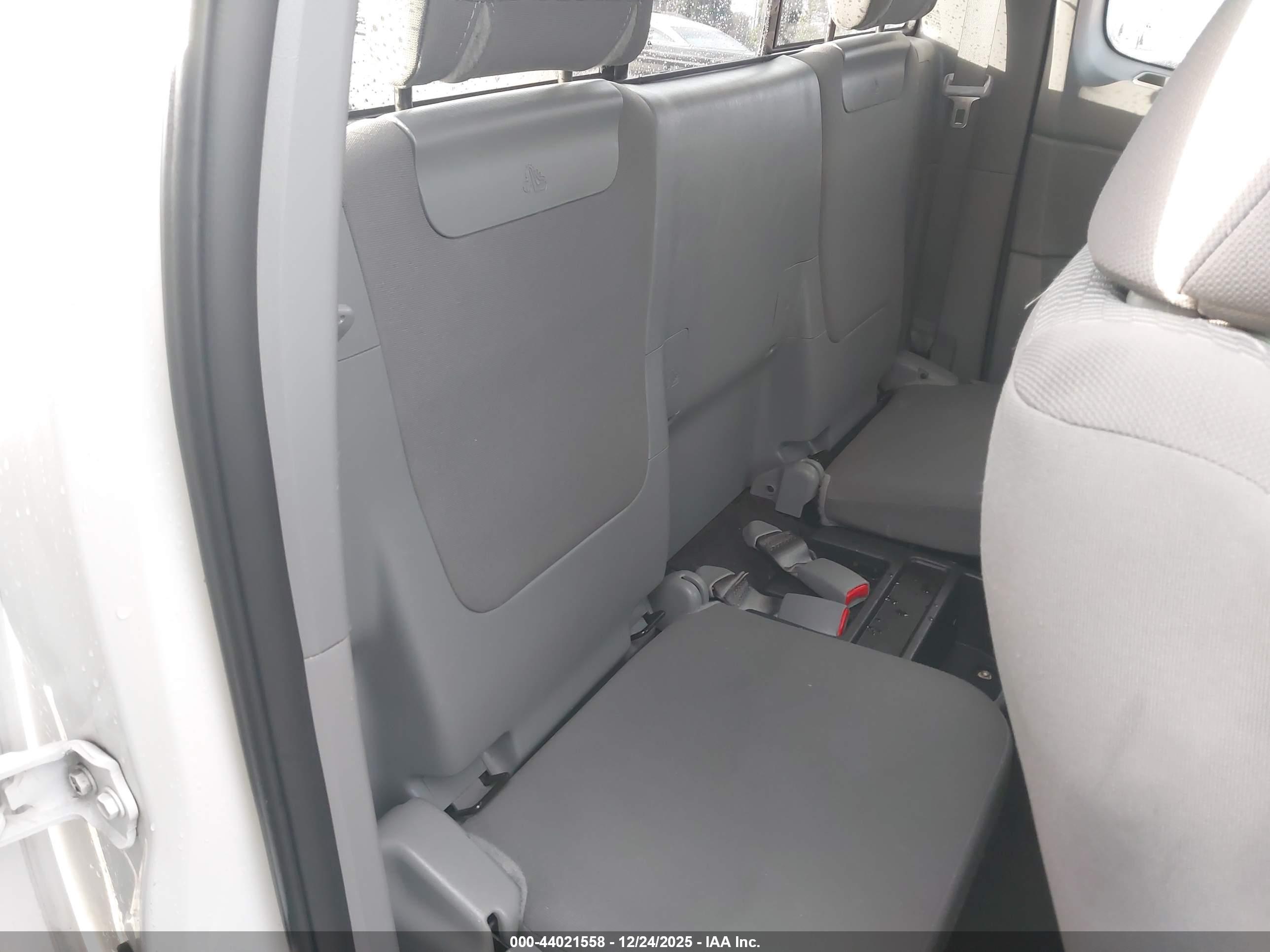 TOYOTA TACOMA image 8