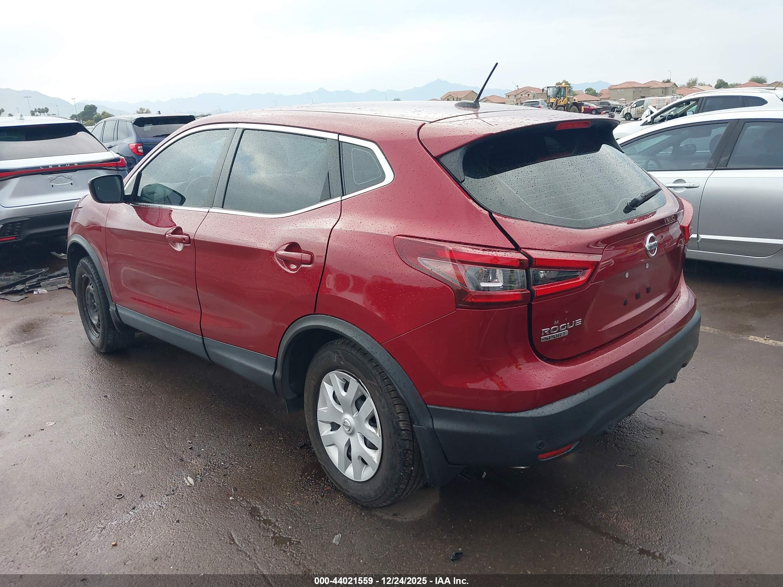 NISSAN ROGUE image 3
