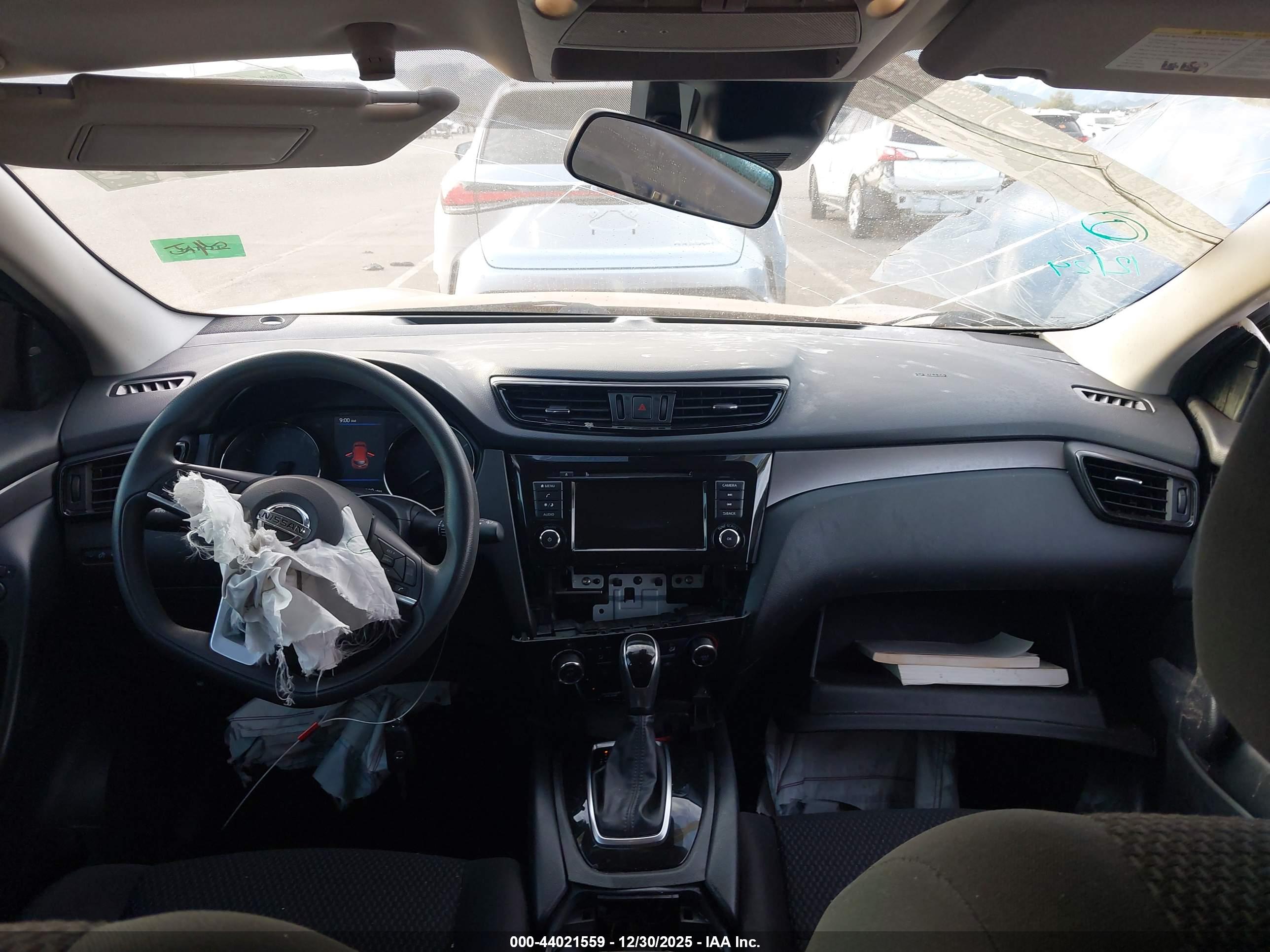 NISSAN ROGUE image 5