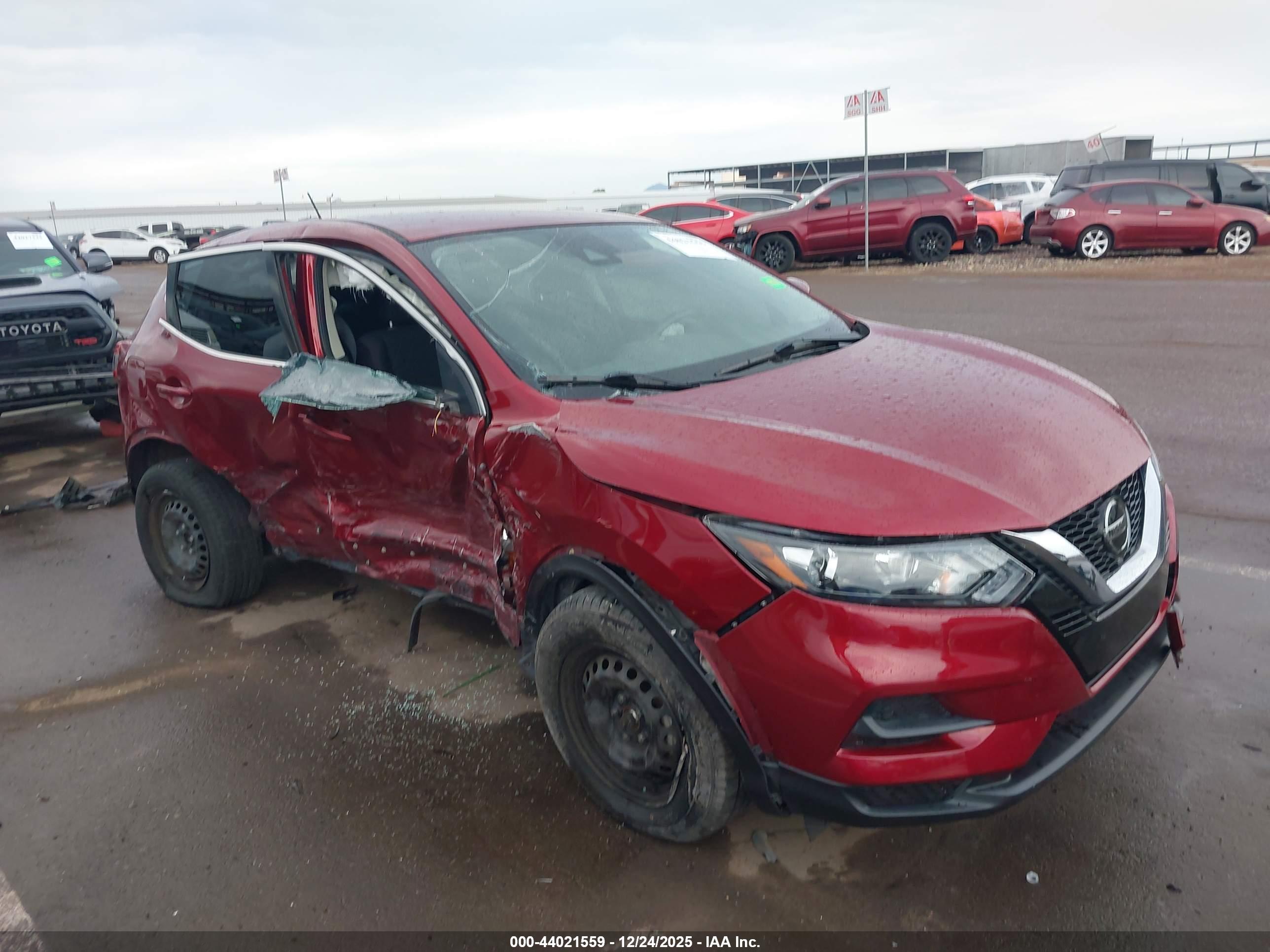 NISSAN ROGUE image 6
