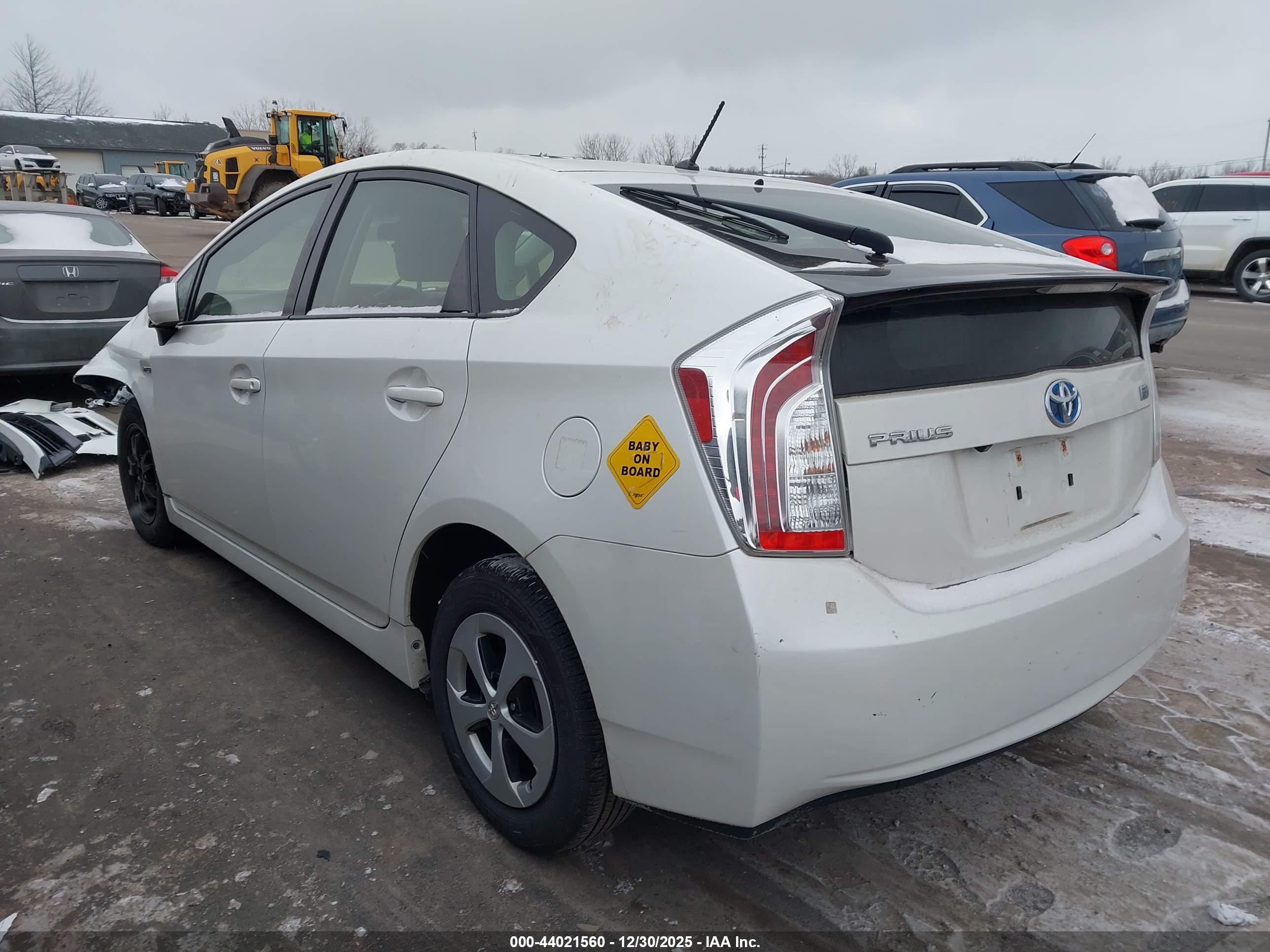 TOYOTA PRIUS image 3