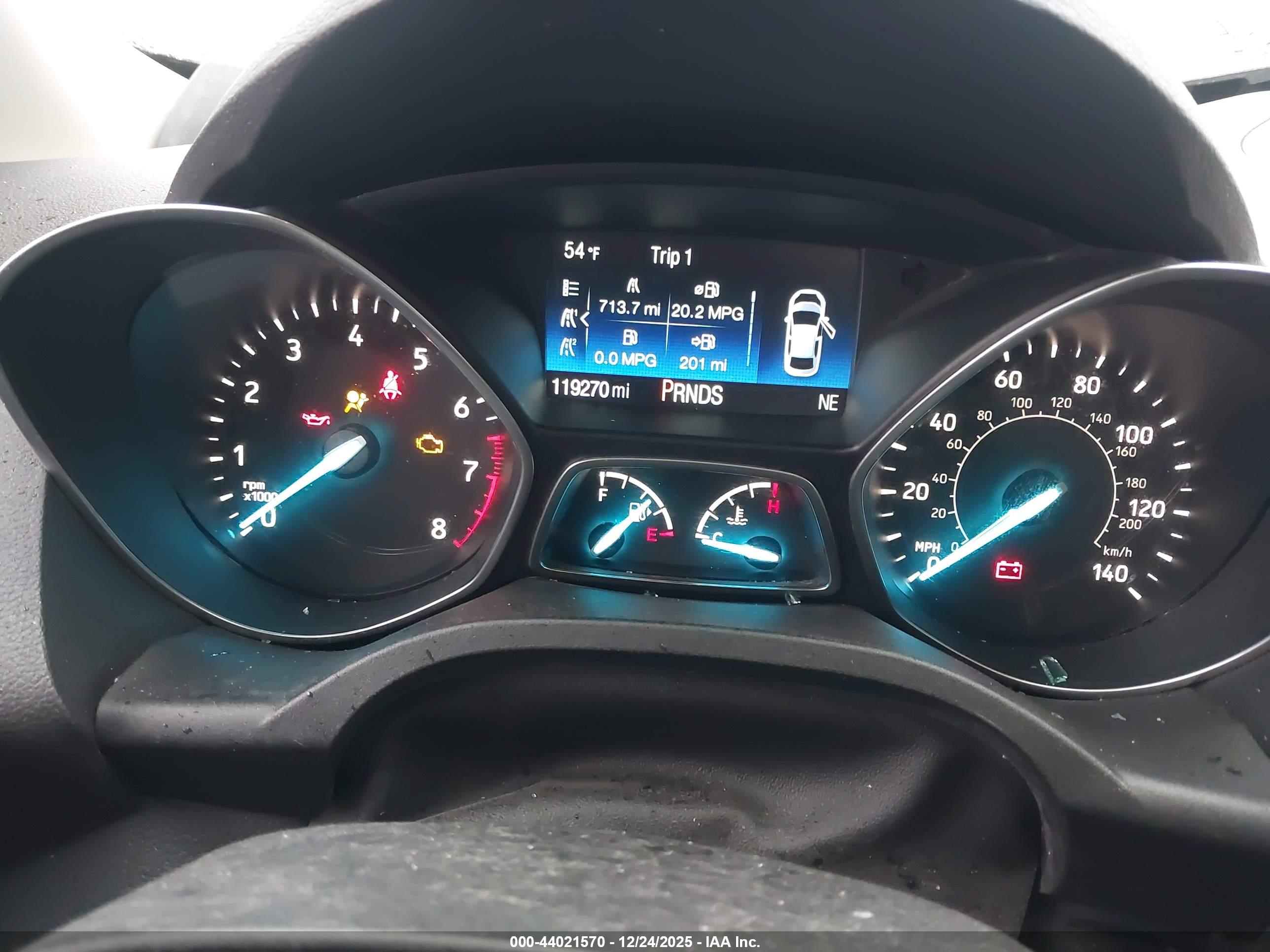 FORD ESCAPE image 7