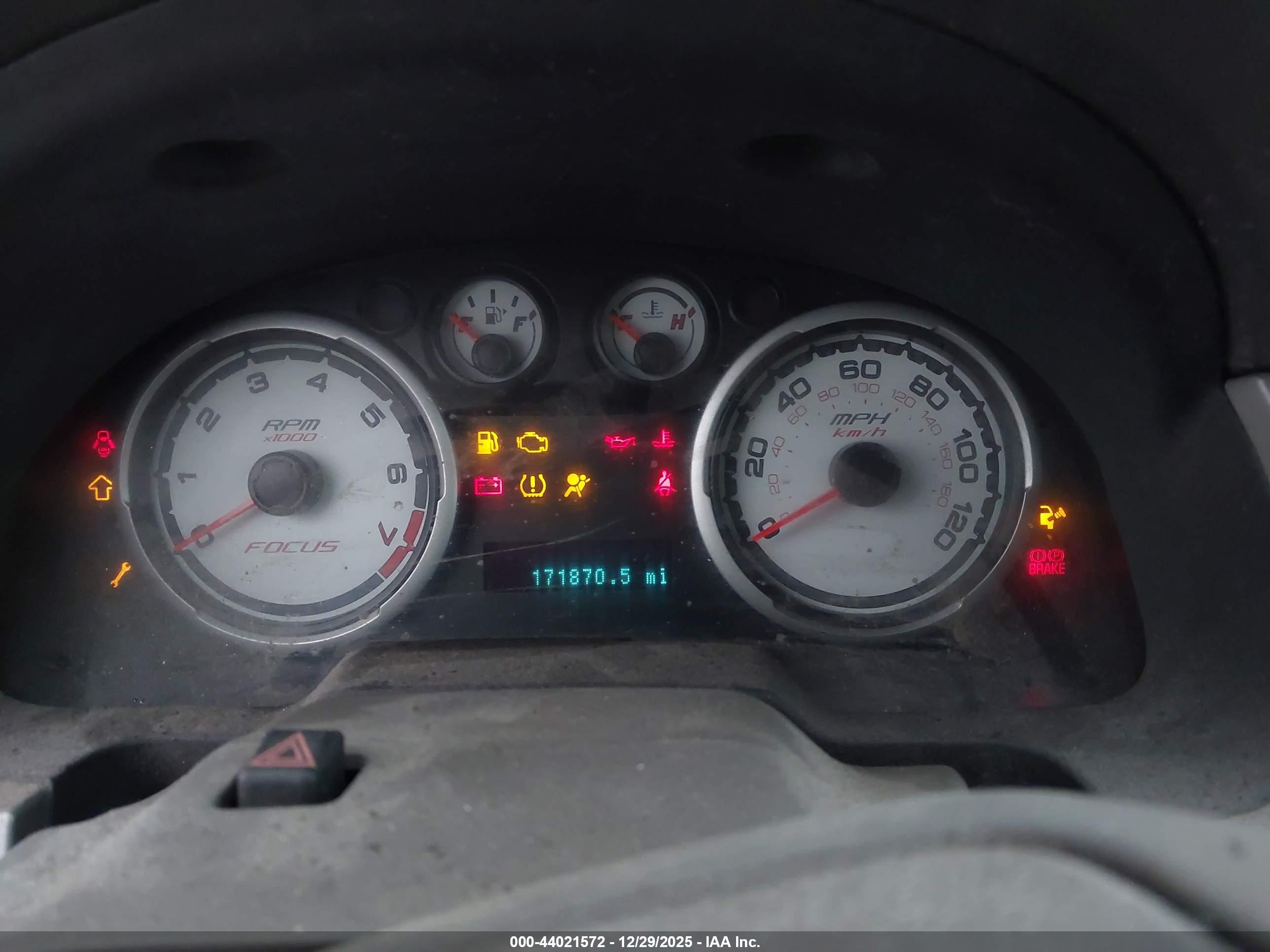 FORD FOCUS image 7