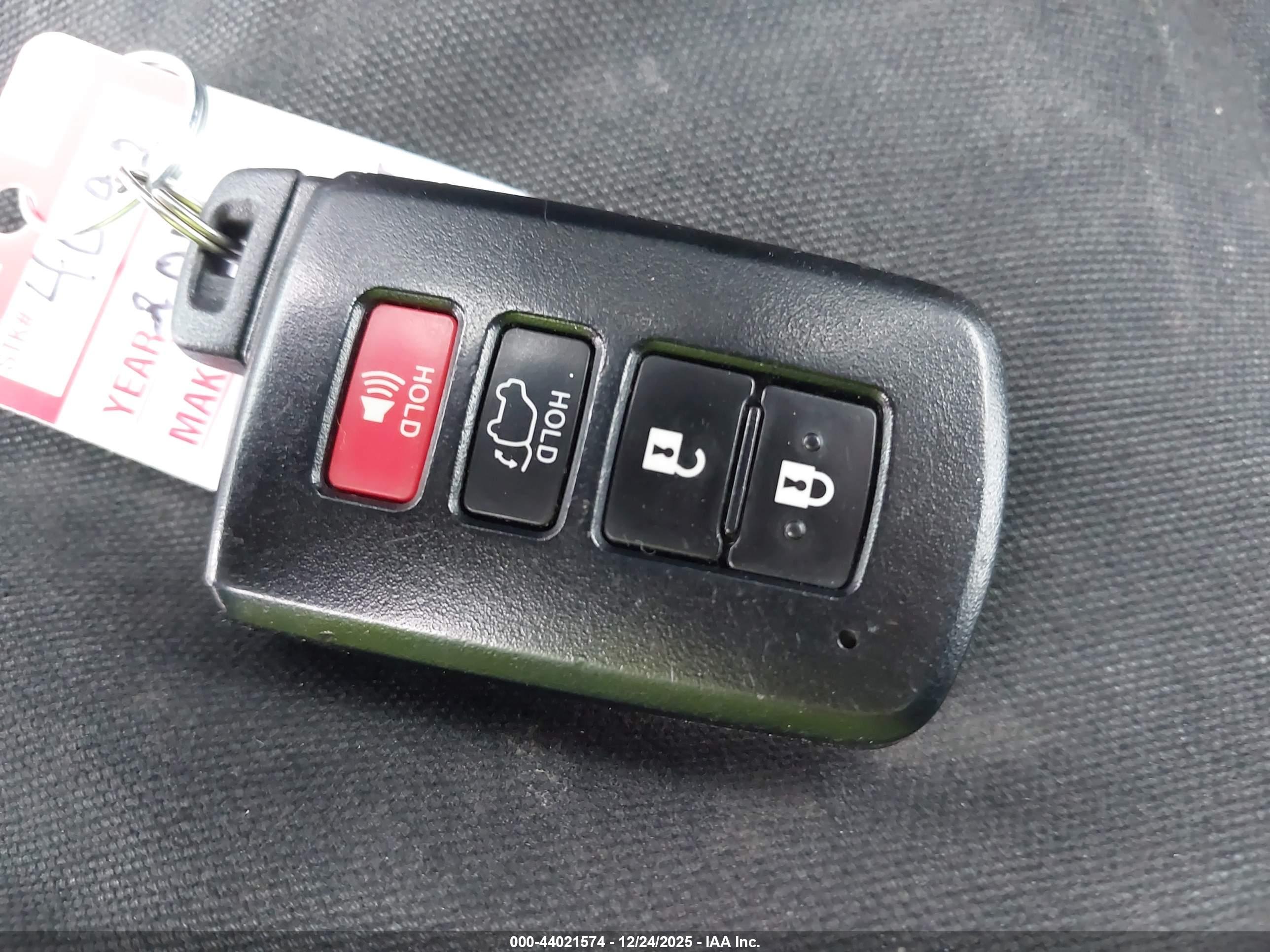 TOYOTA HIGHLANDER image 11