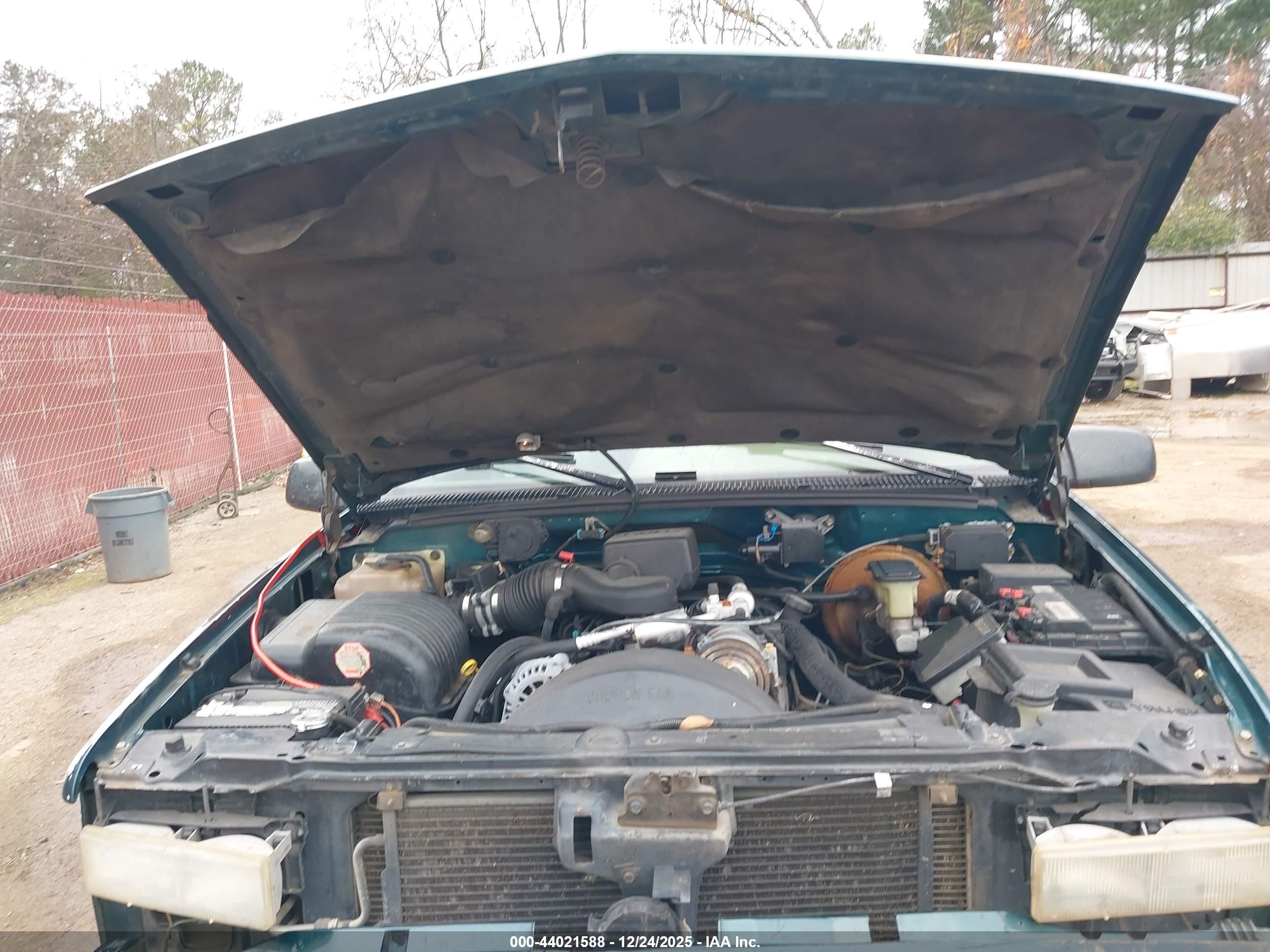 GMC SIERRA image 10