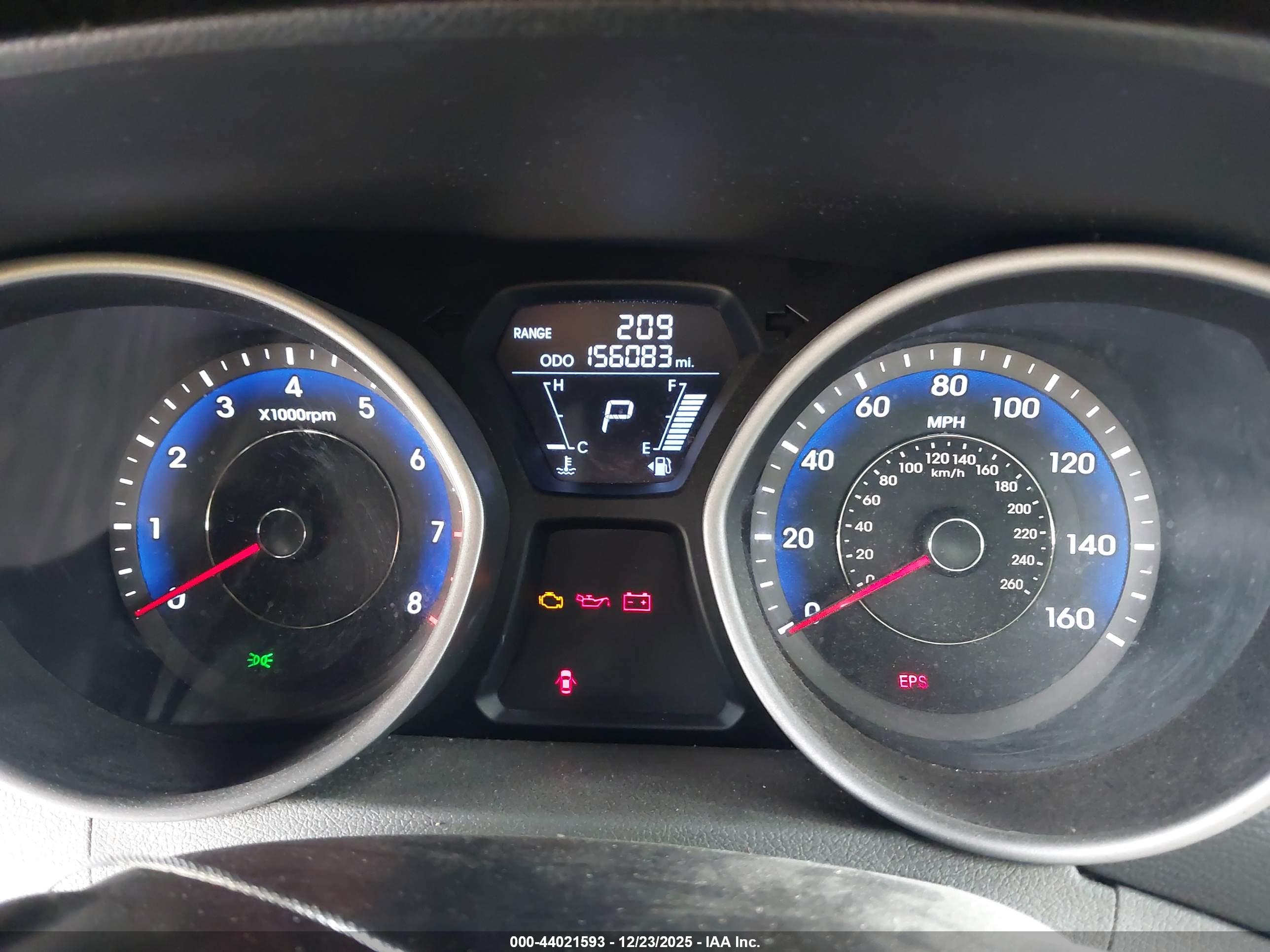 HYUNDAI ELANTRA image 7