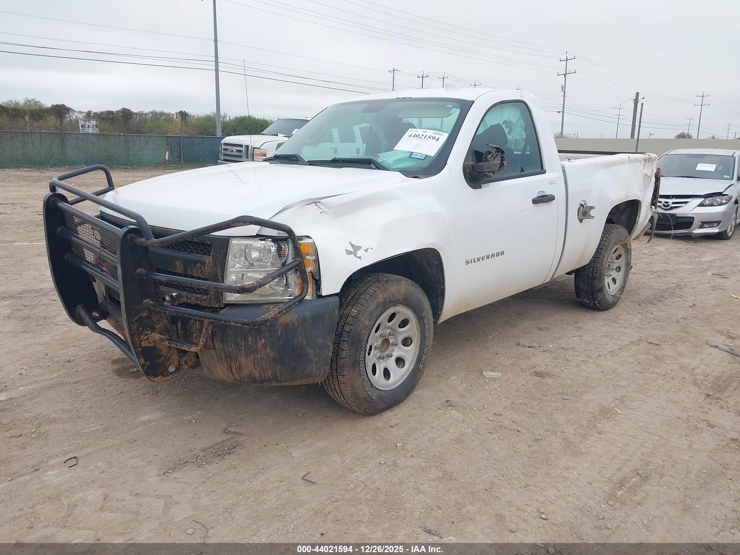 CHEVROLET SILVERADO image 2