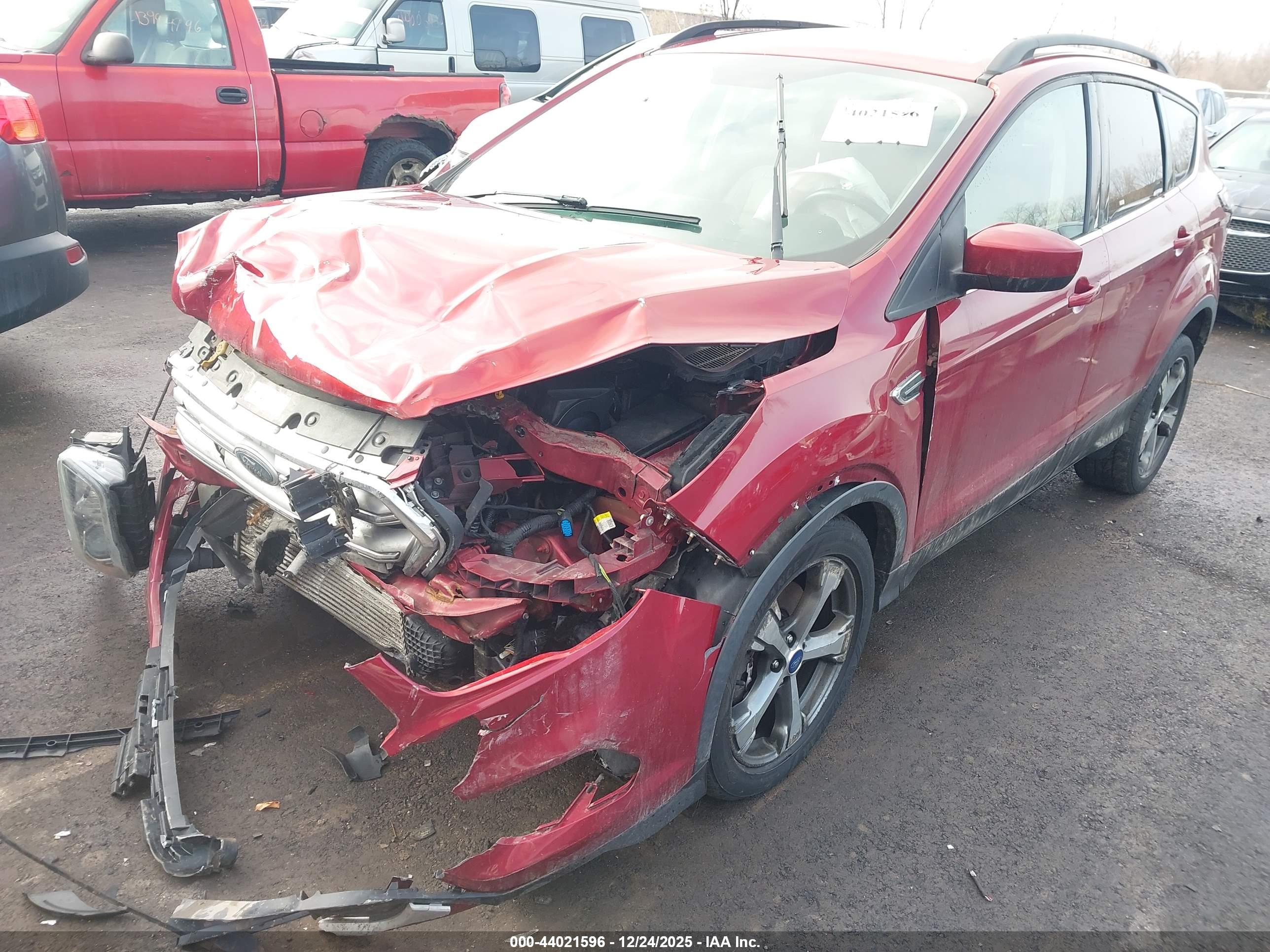 FORD ESCAPE image 2