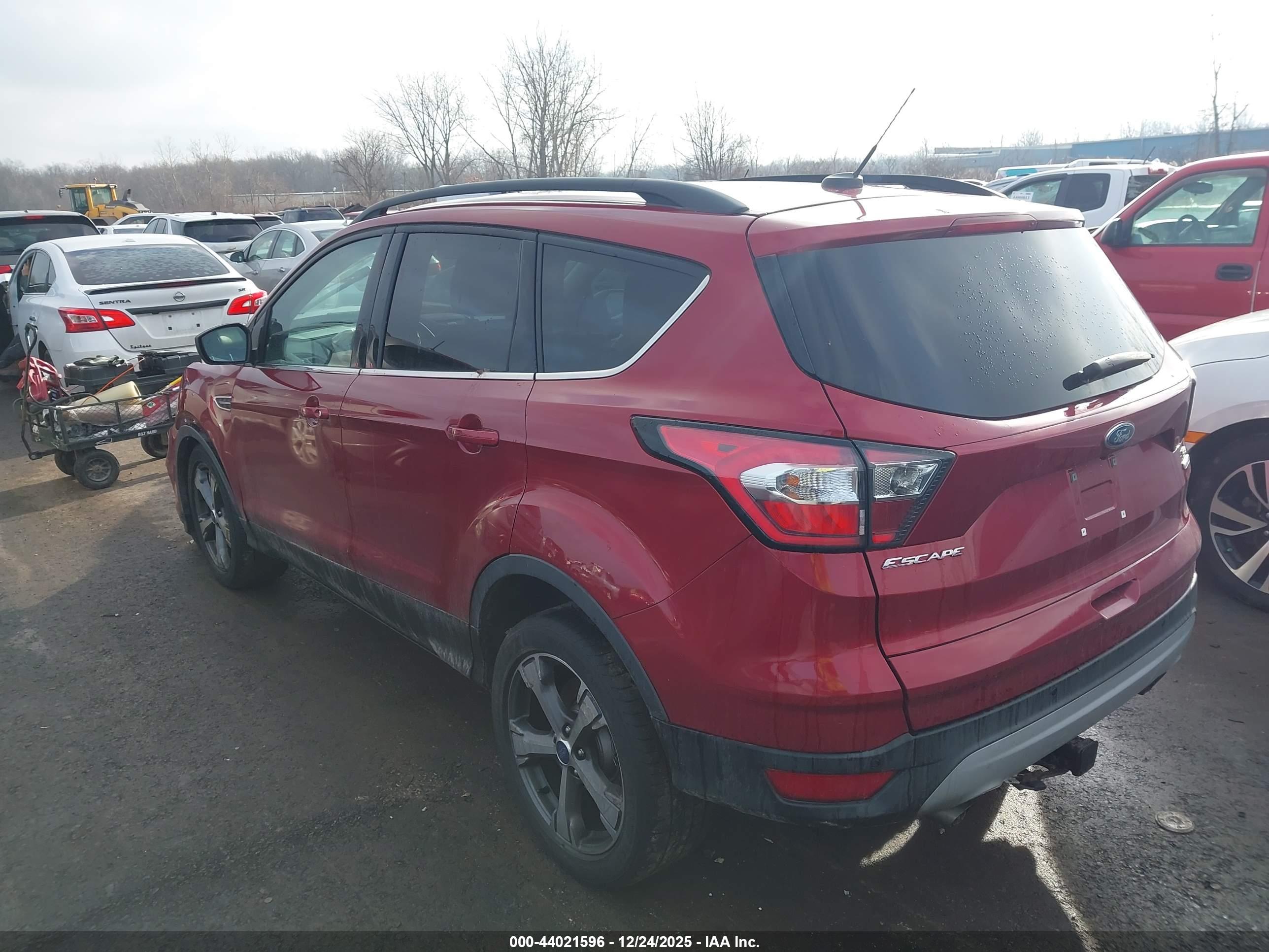 FORD ESCAPE image 3