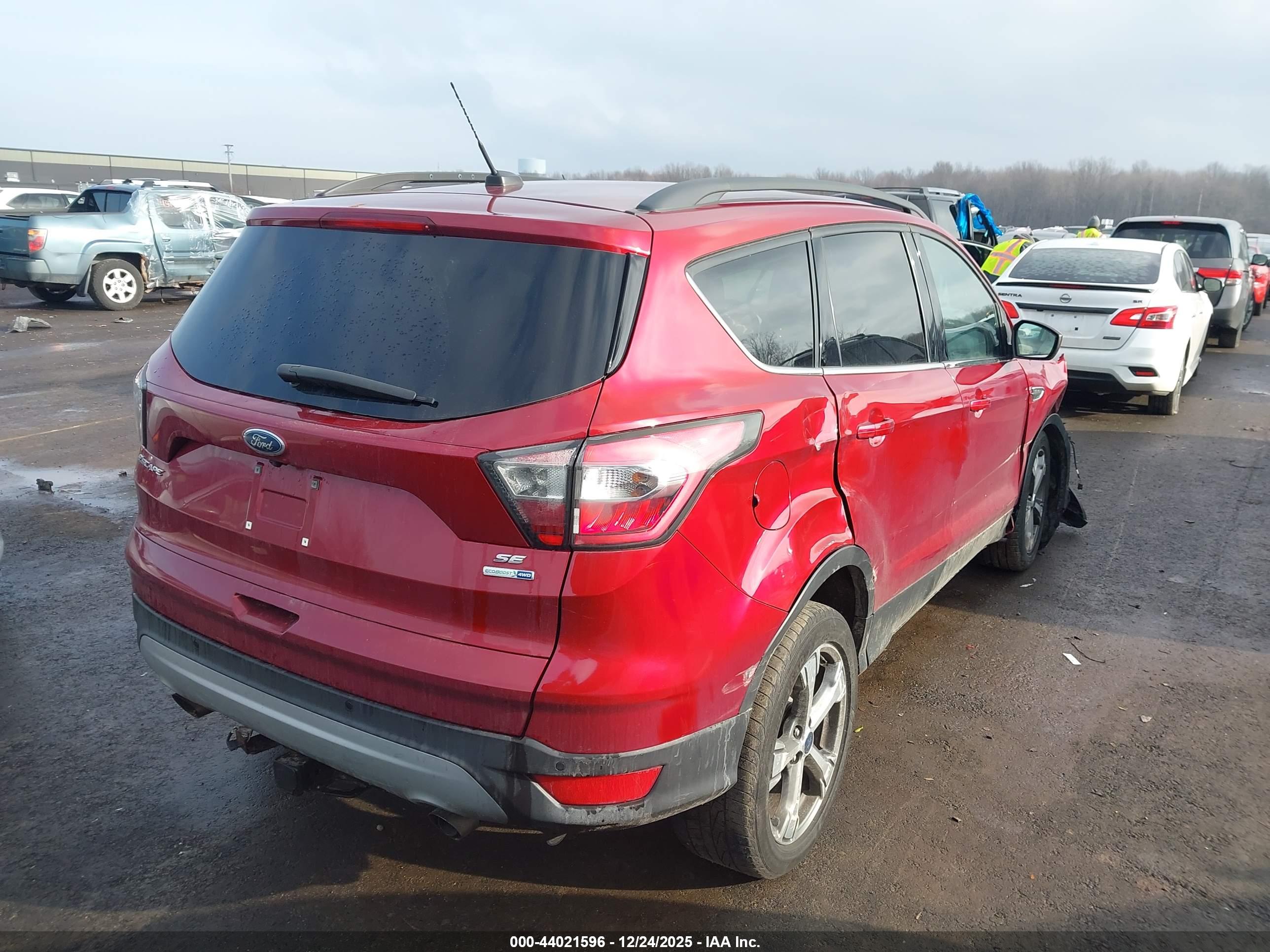 FORD ESCAPE image 4