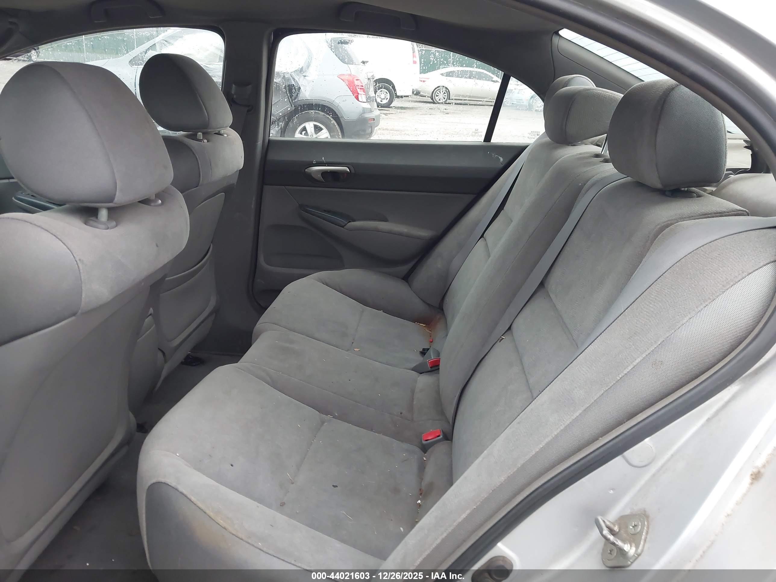 HONDA CIVIC image 8