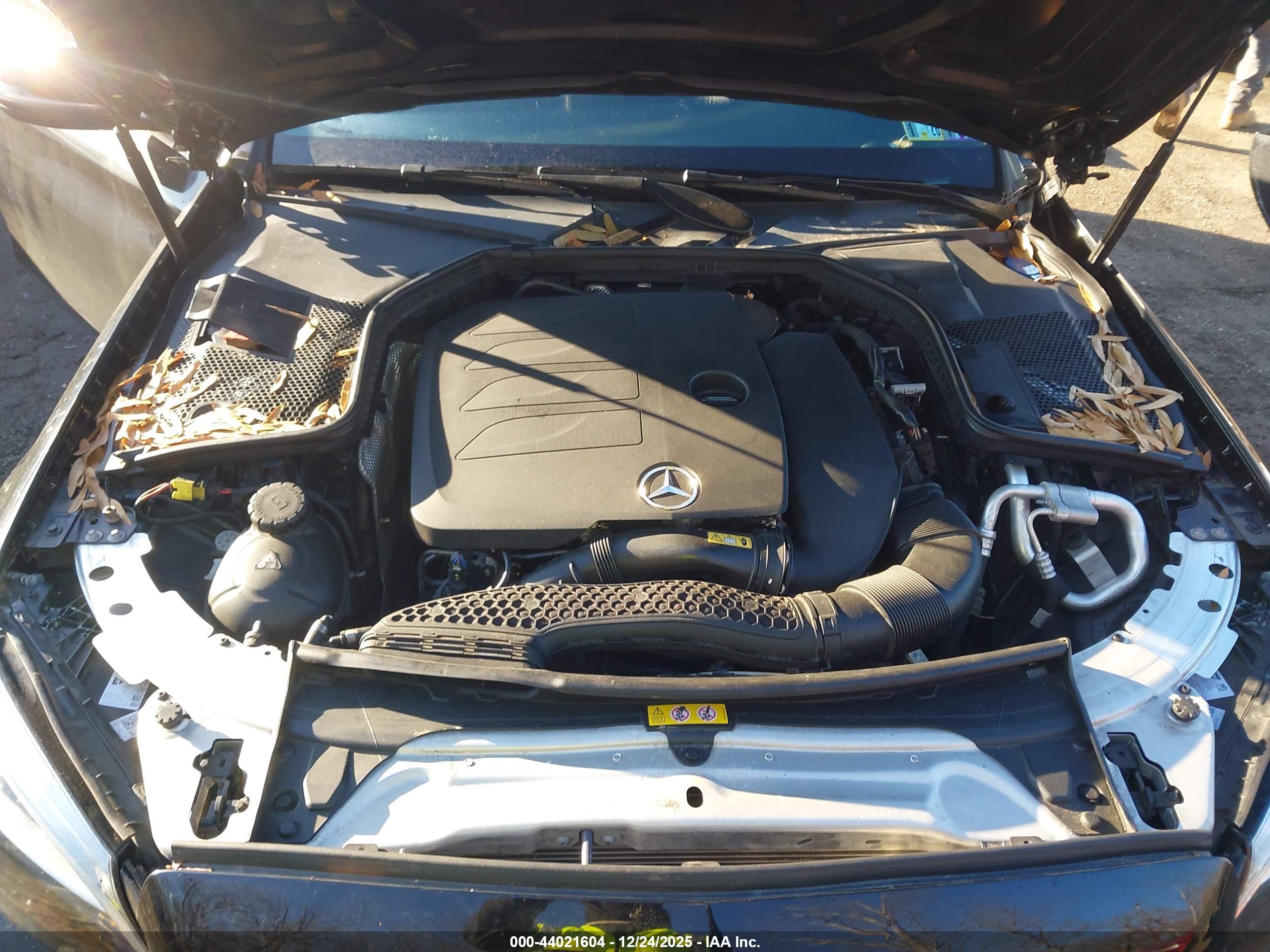 MERCEDES-BENZ C image 10