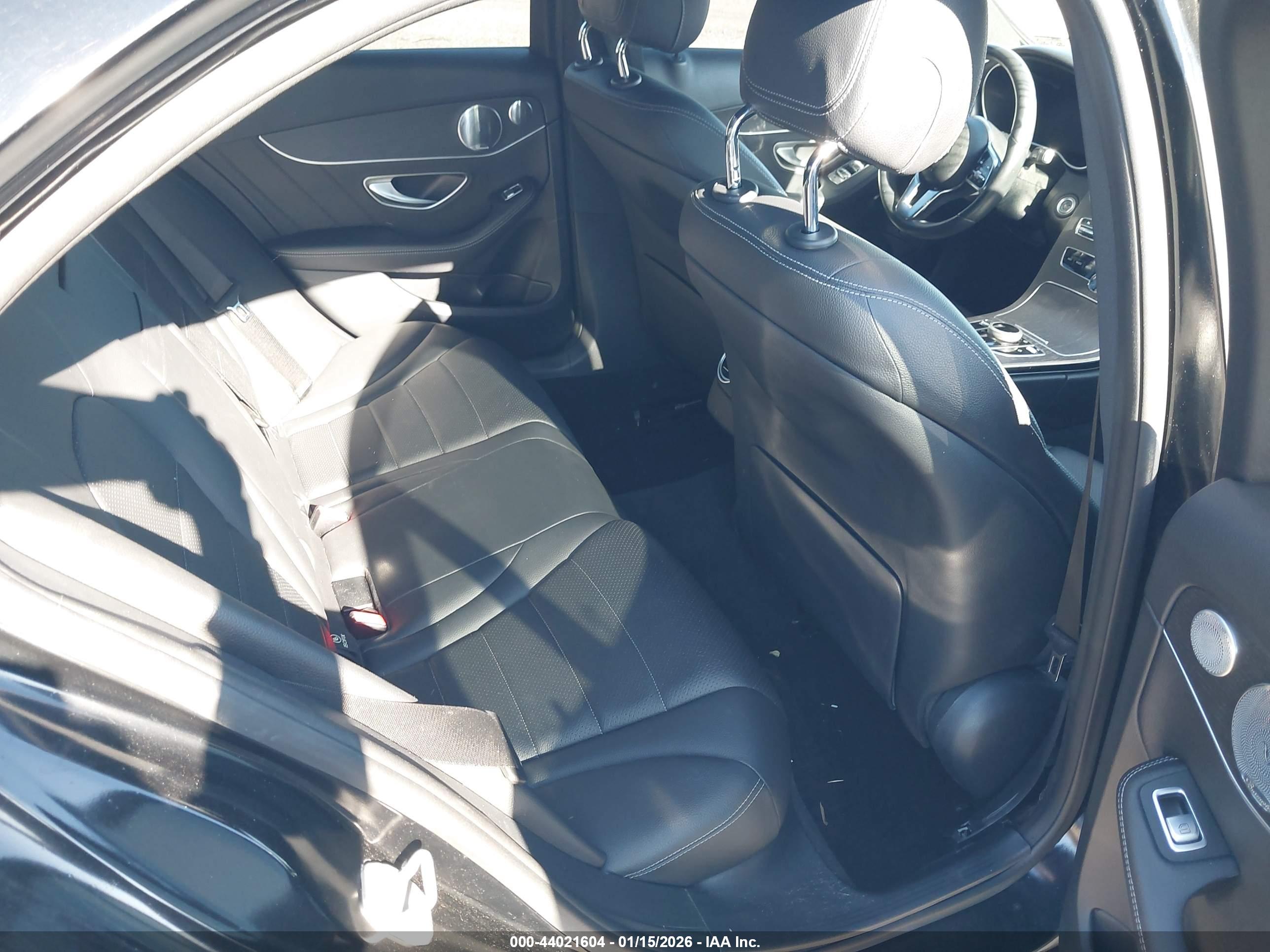 MERCEDES-BENZ C image 8