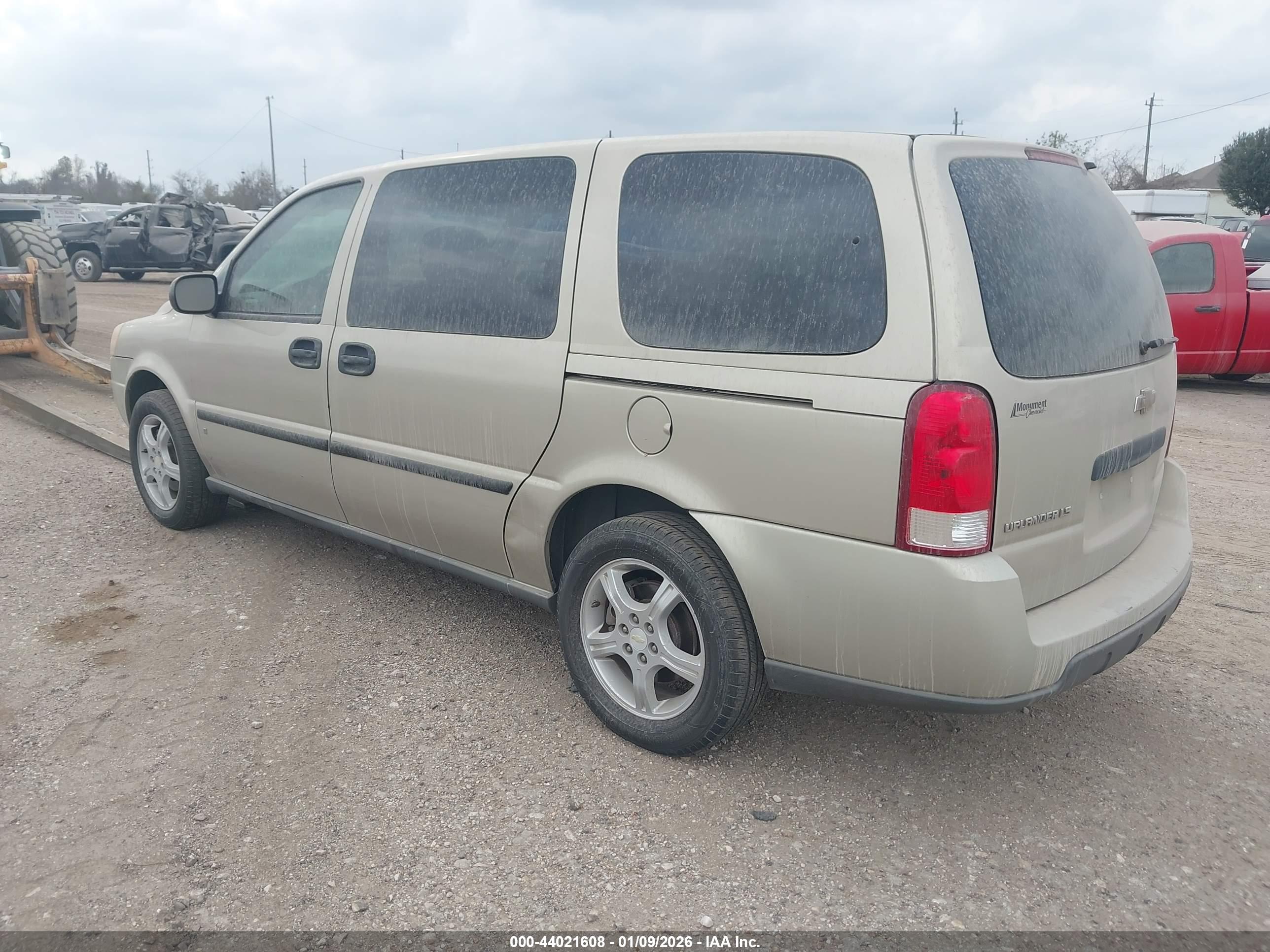CHEVROLET UPLANDER image 3