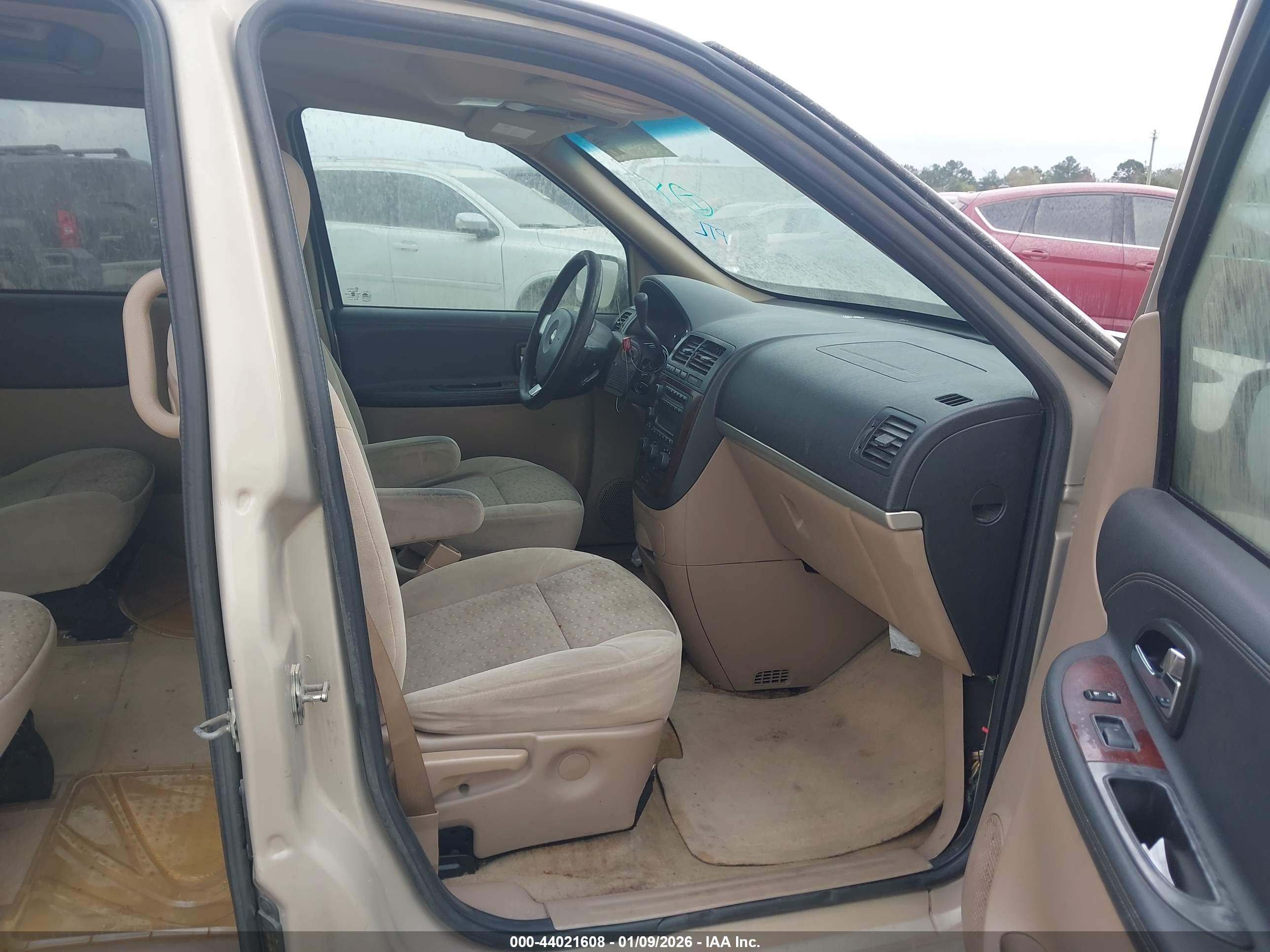 CHEVROLET UPLANDER image 5