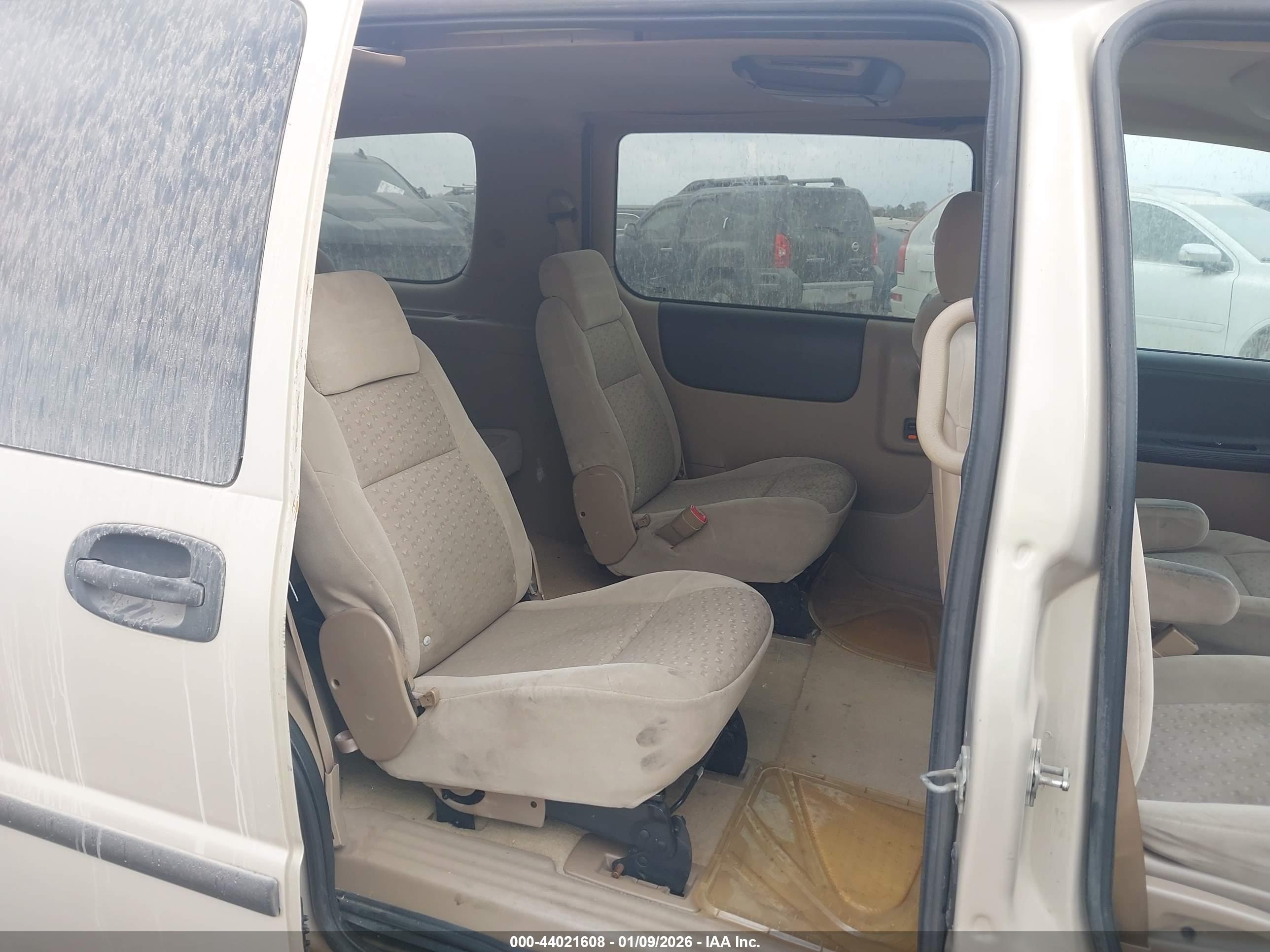 CHEVROLET UPLANDER image 8