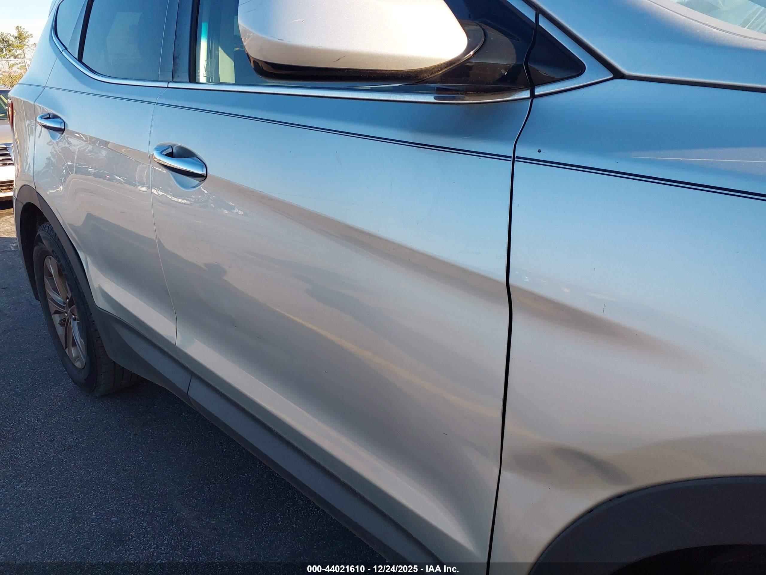 HYUNDAI SANTA image 6