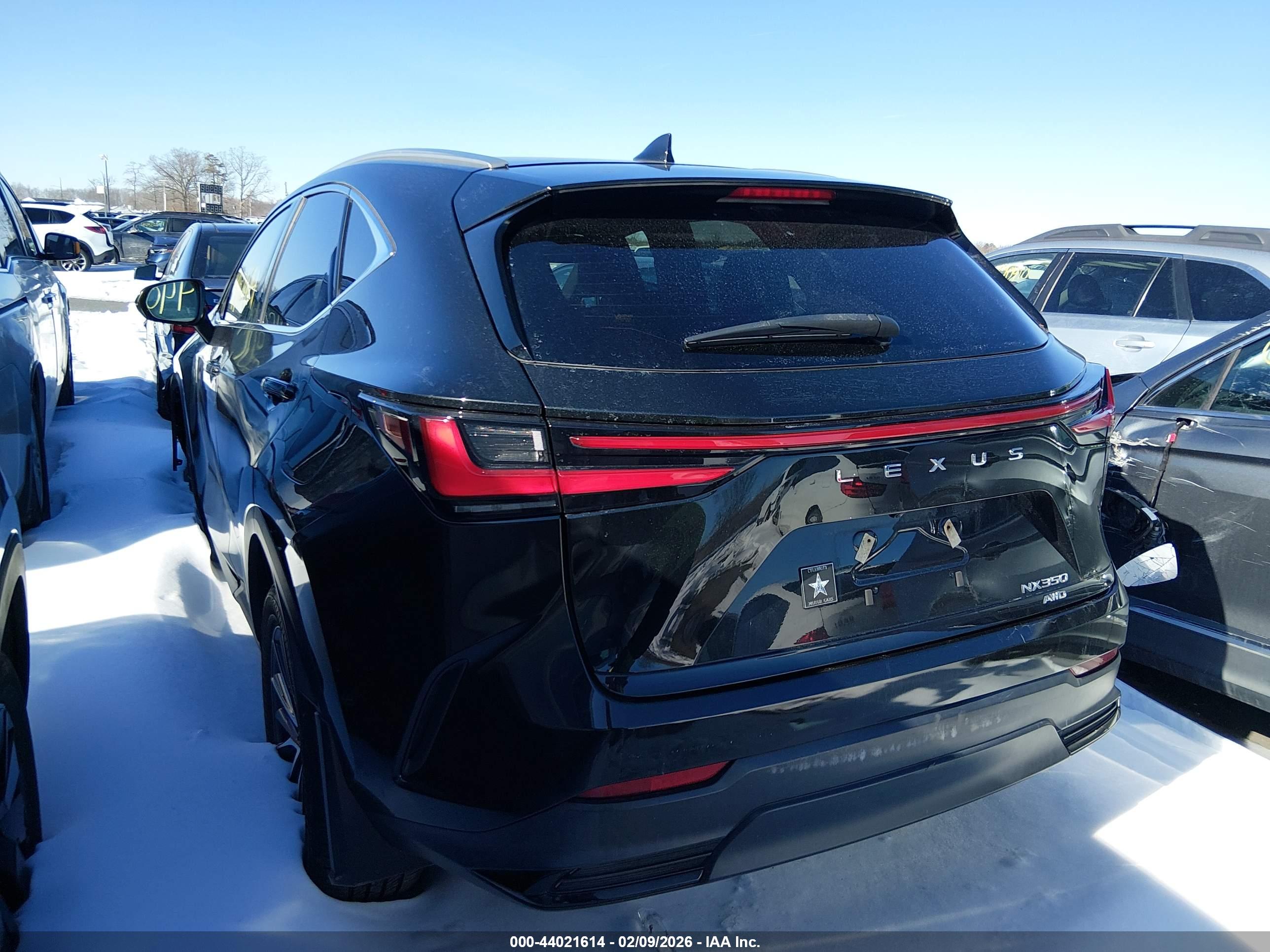 LEXUS NX image 3