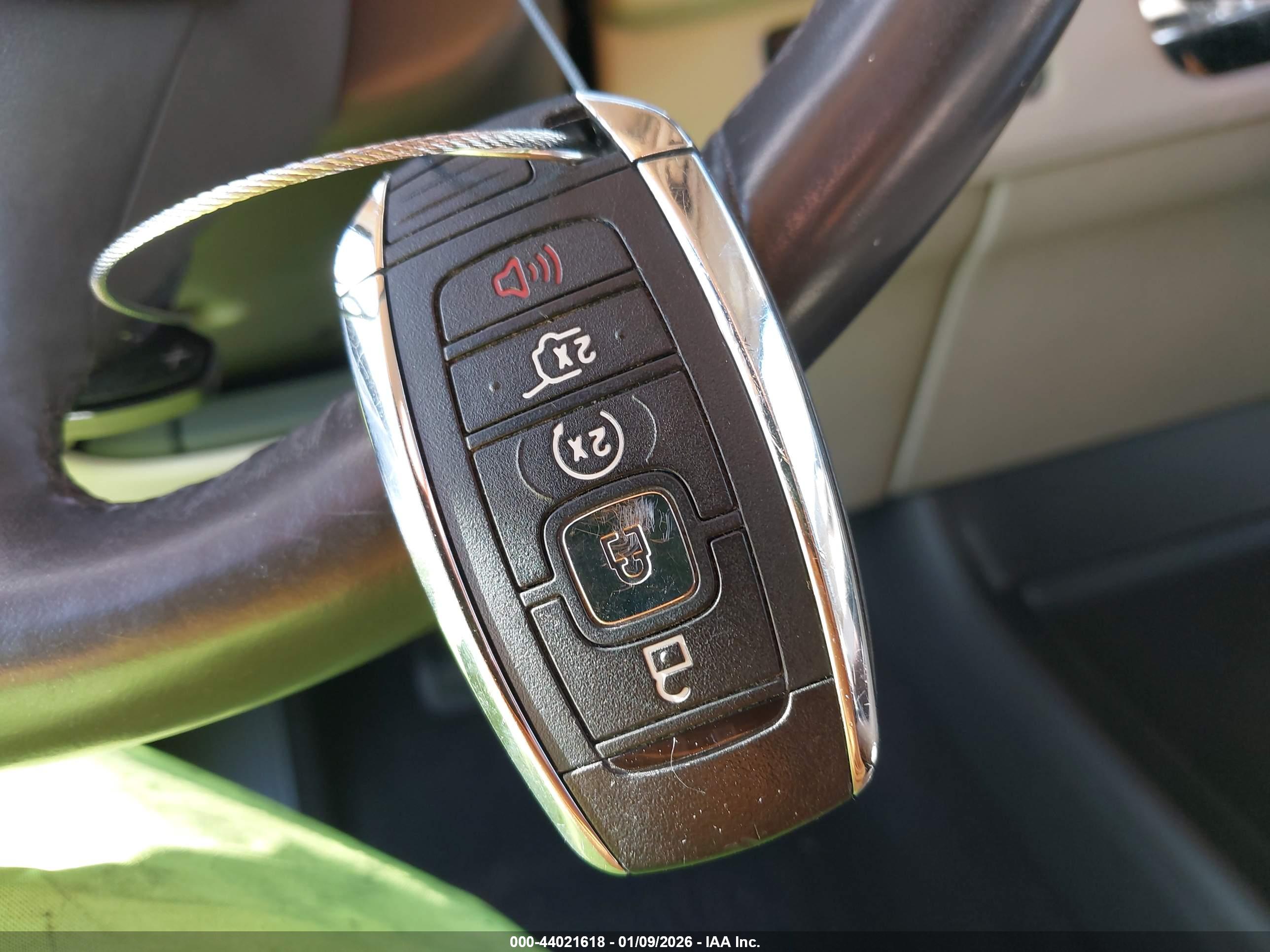 LINCOLN NAVIGATOR image 11