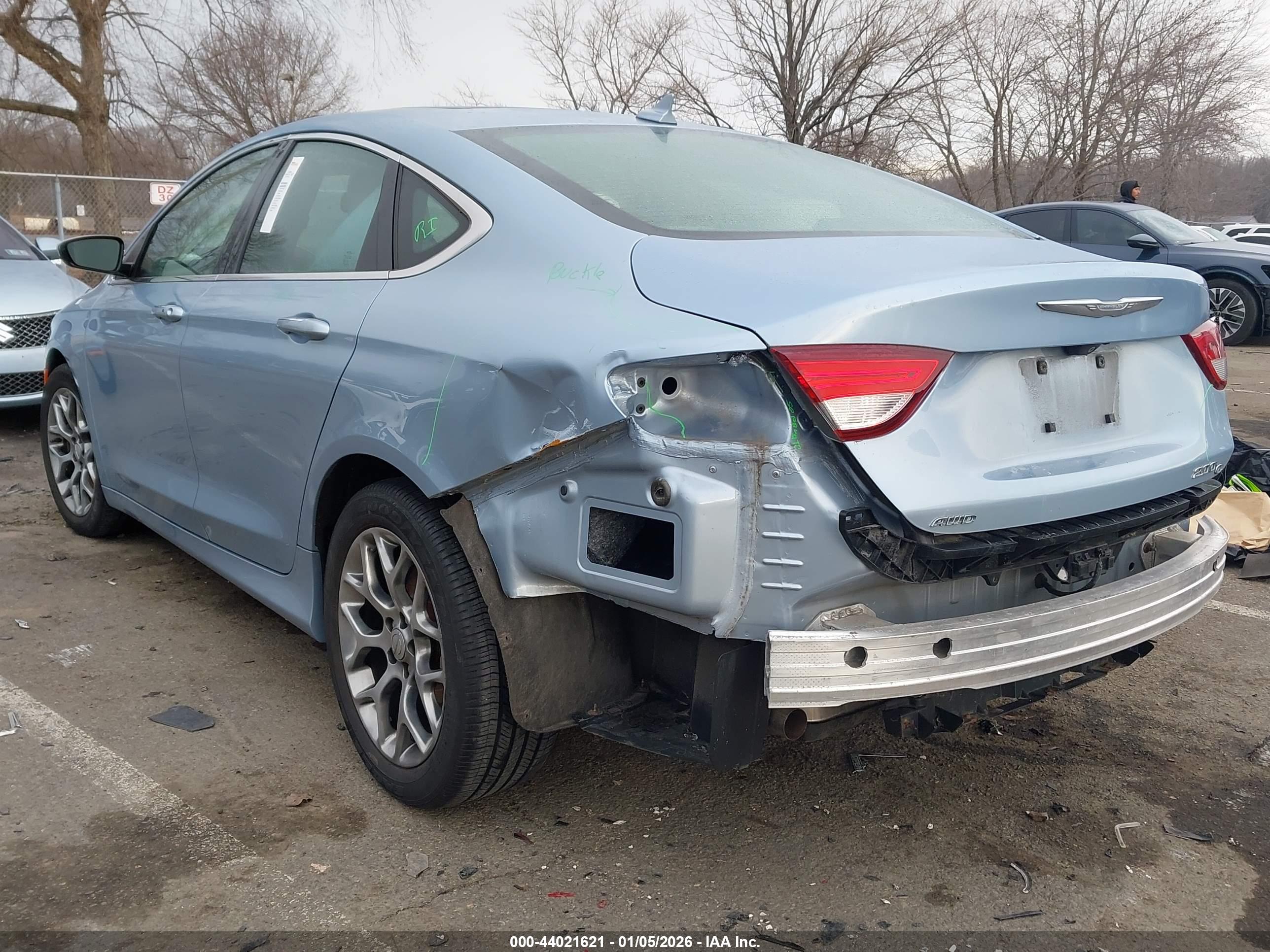 CHRYSLER 200 image 3