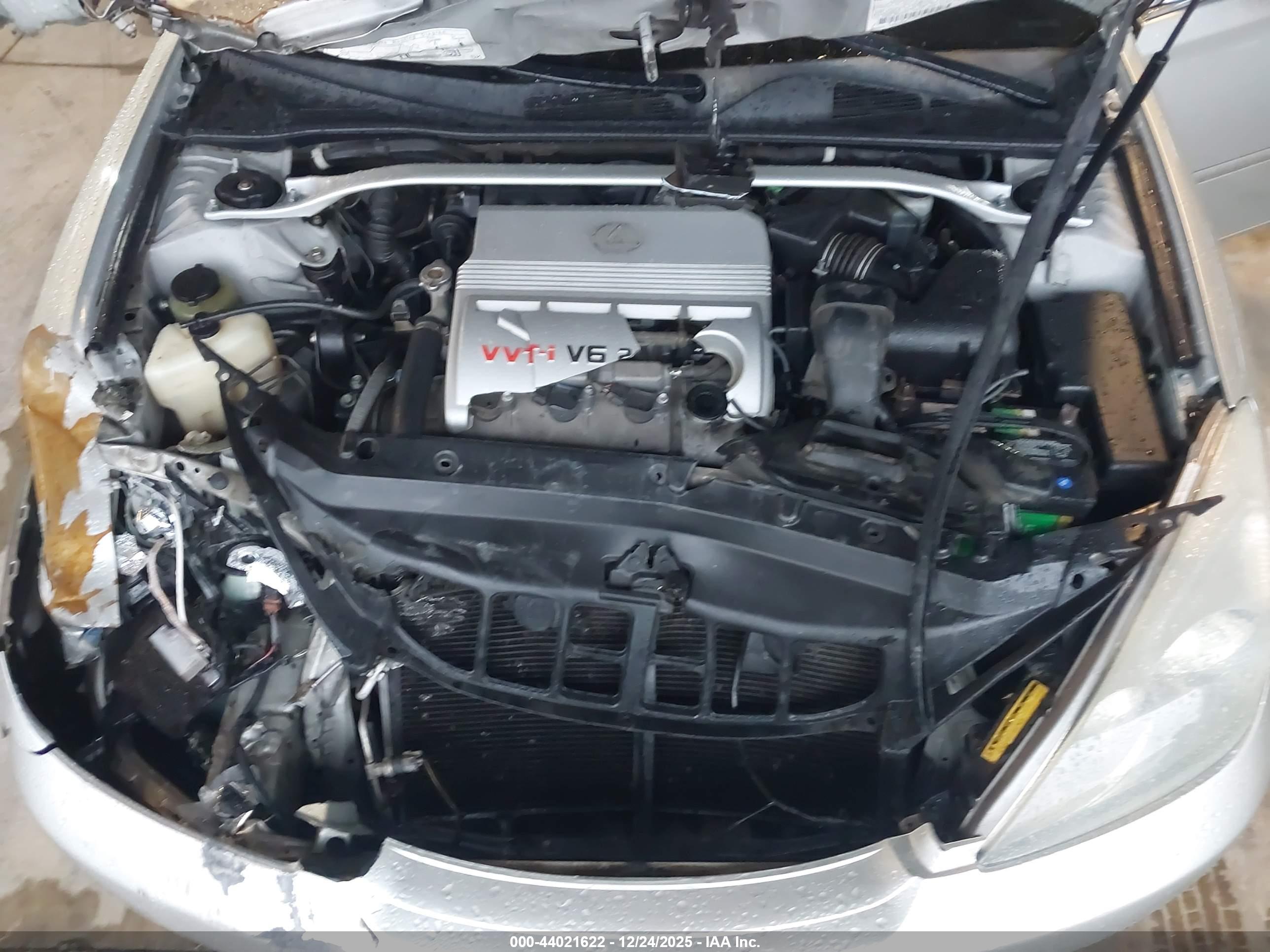 LEXUS ES image 10