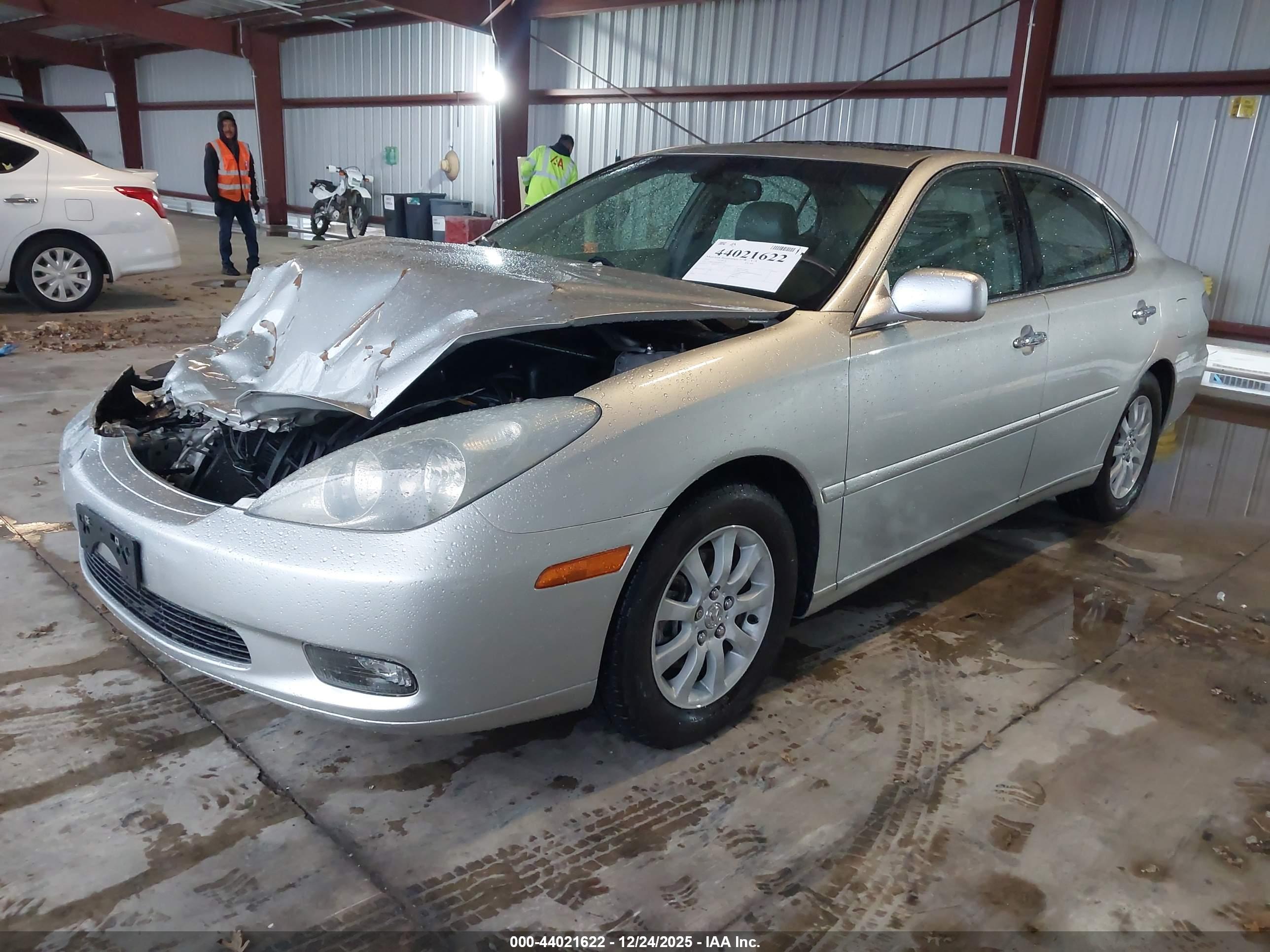 LEXUS ES image 2