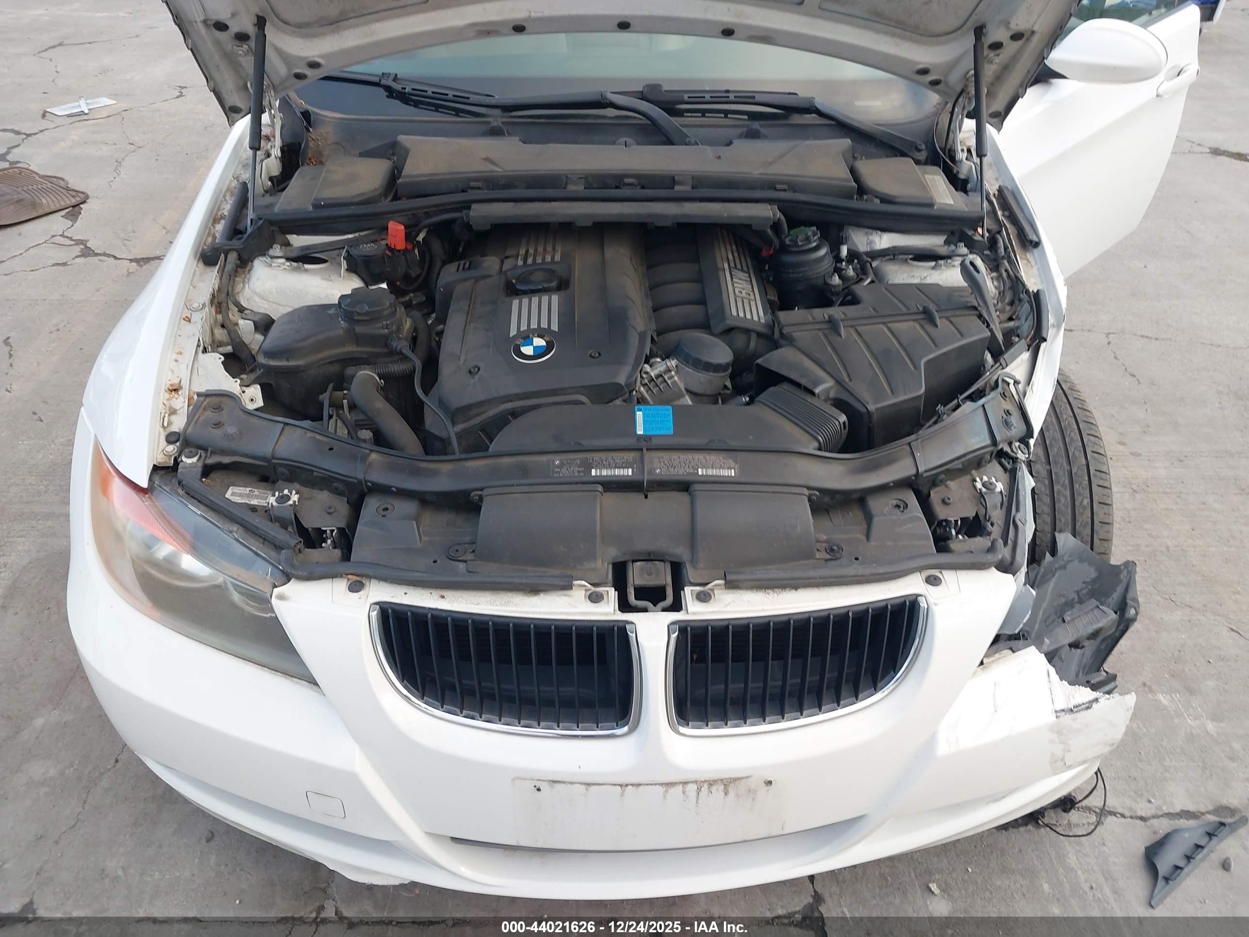 BMW 328I image 10
