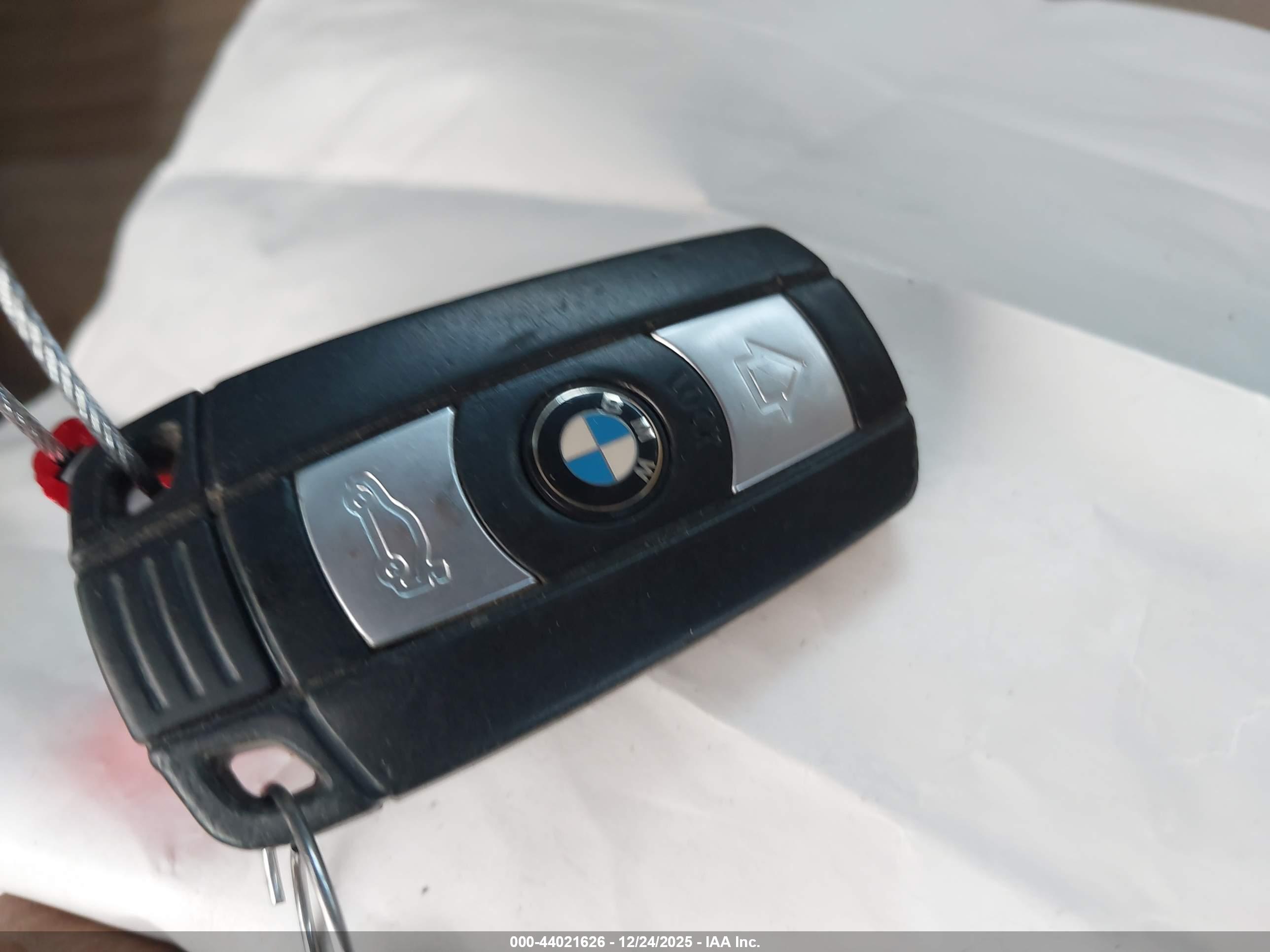 BMW 328I image 11