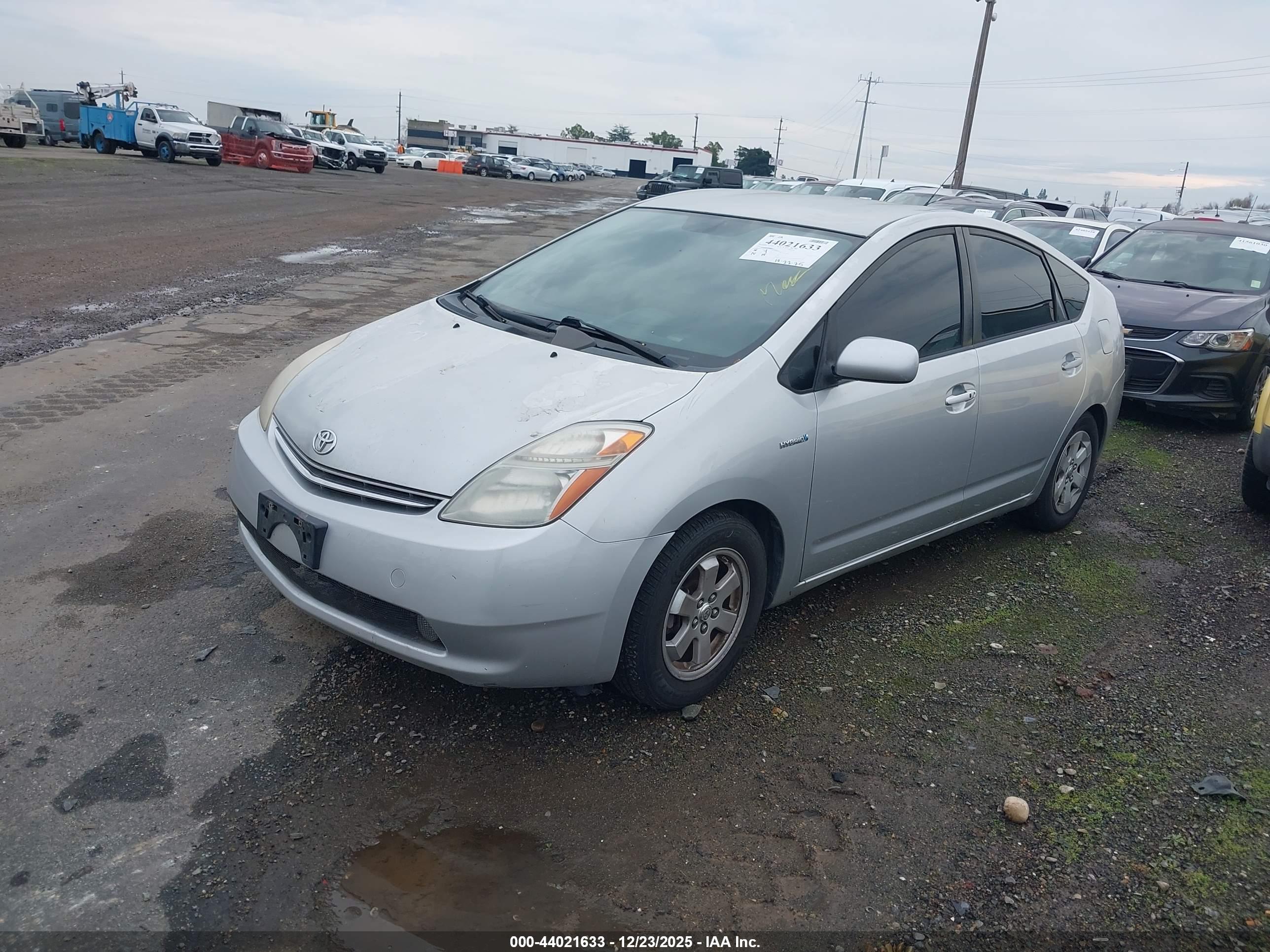 TOYOTA PRIUS image 2