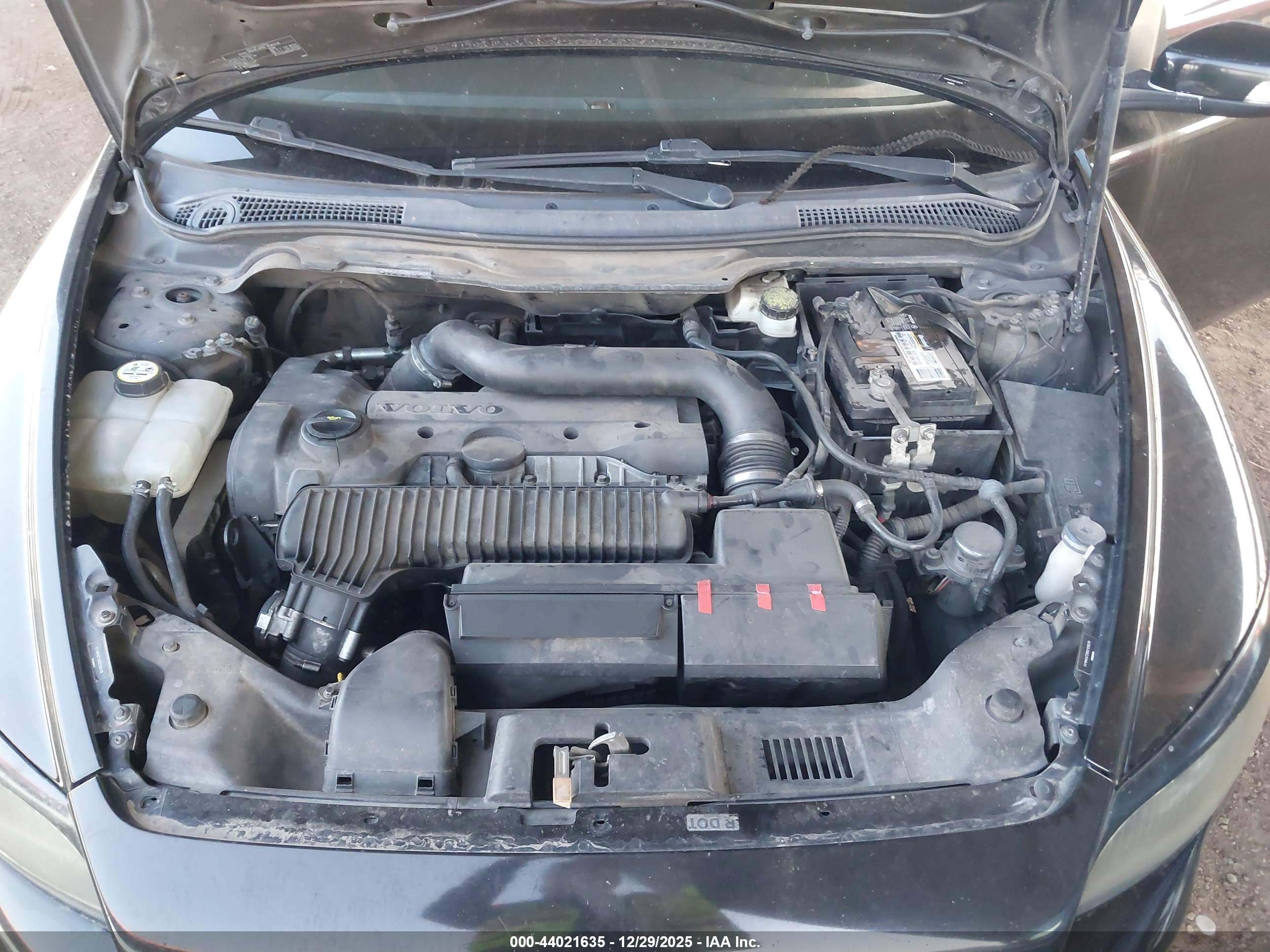 VOLVO C30 image 10