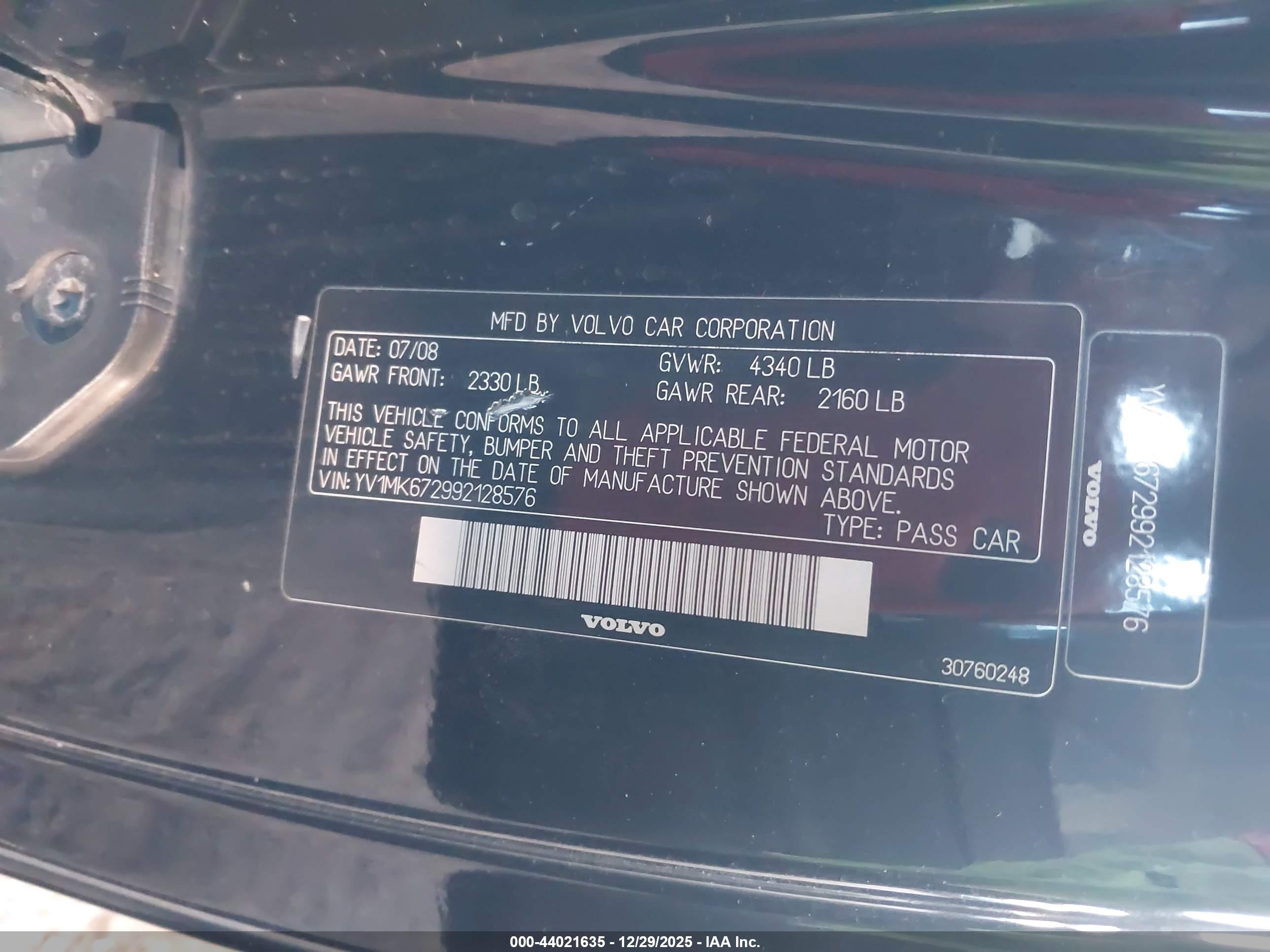 VOLVO C30 image 9