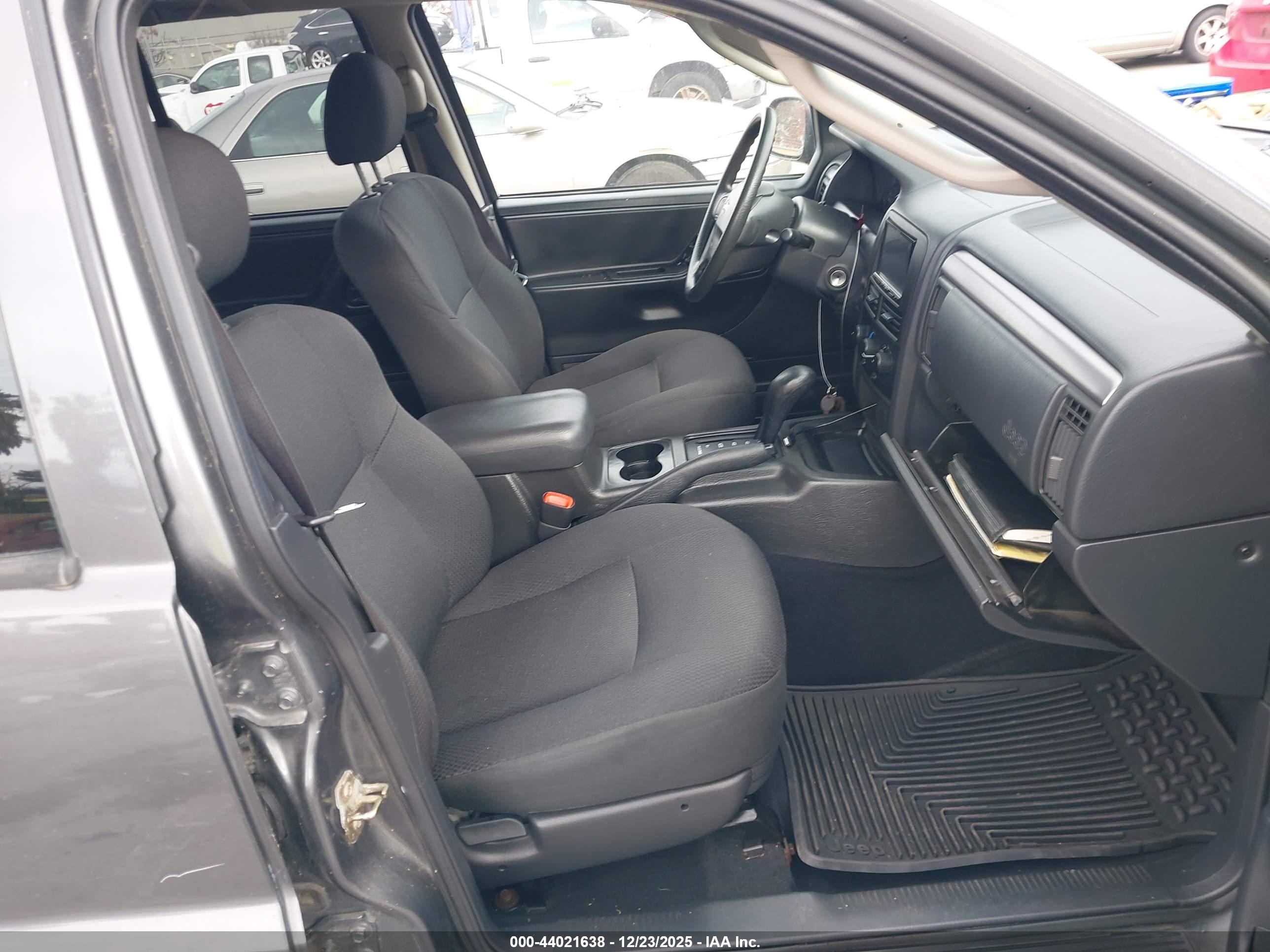 JEEP GRAND image 5