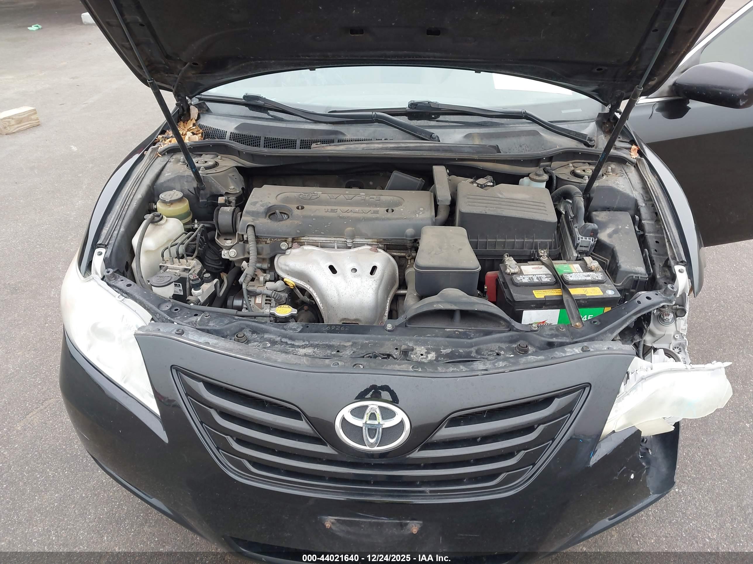 TOYOTA CAMRY image 10