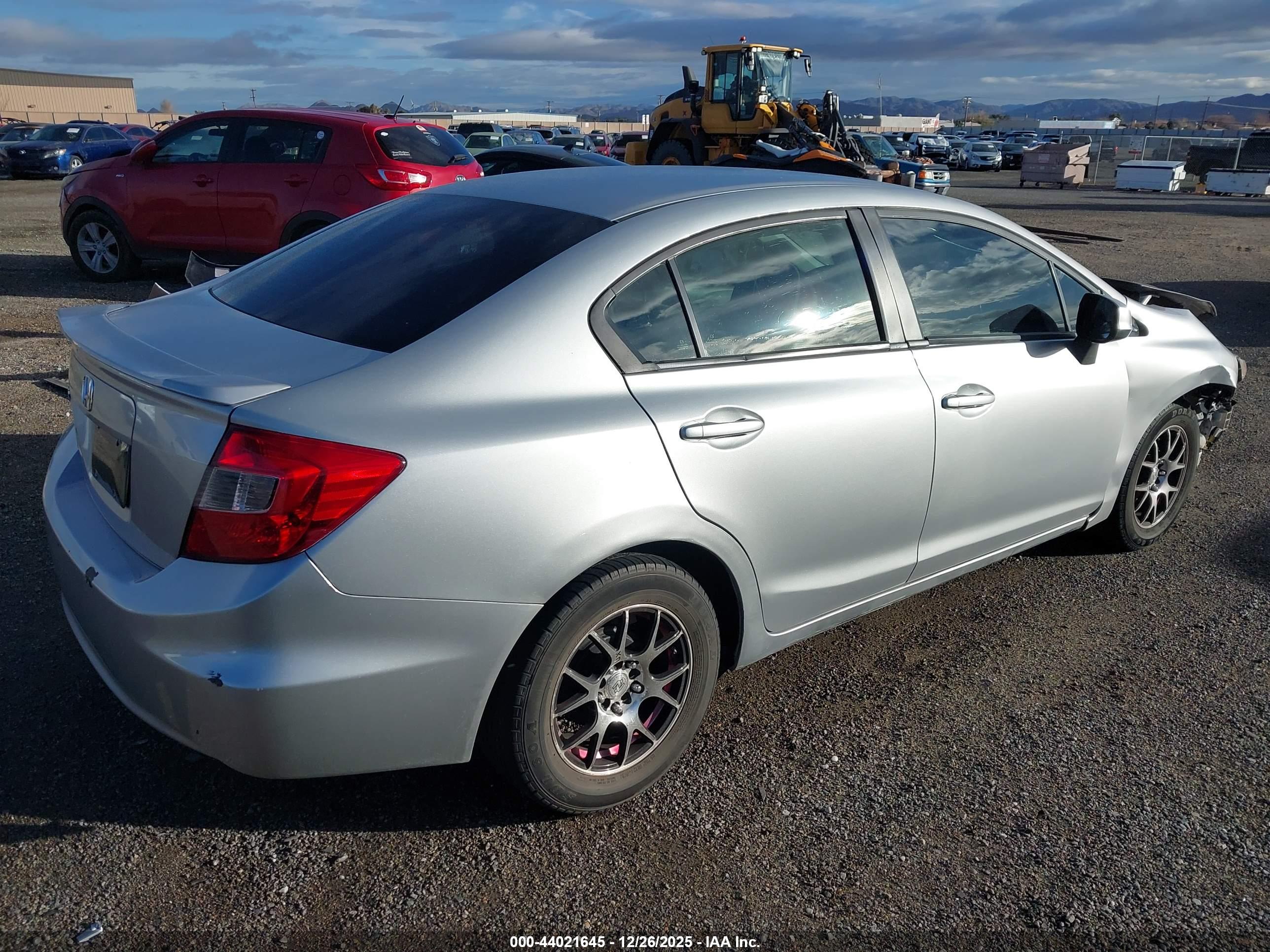 HONDA CIVIC image 4