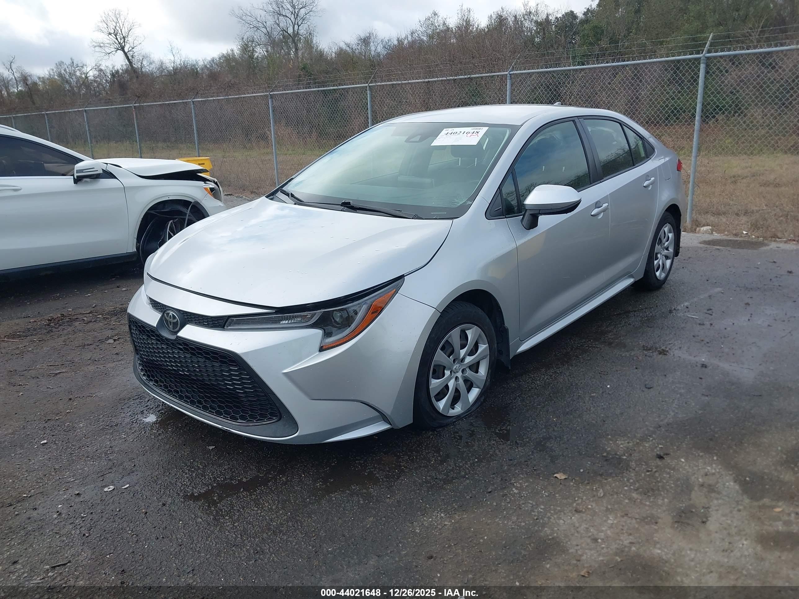 TOYOTA COROLLA image 2
