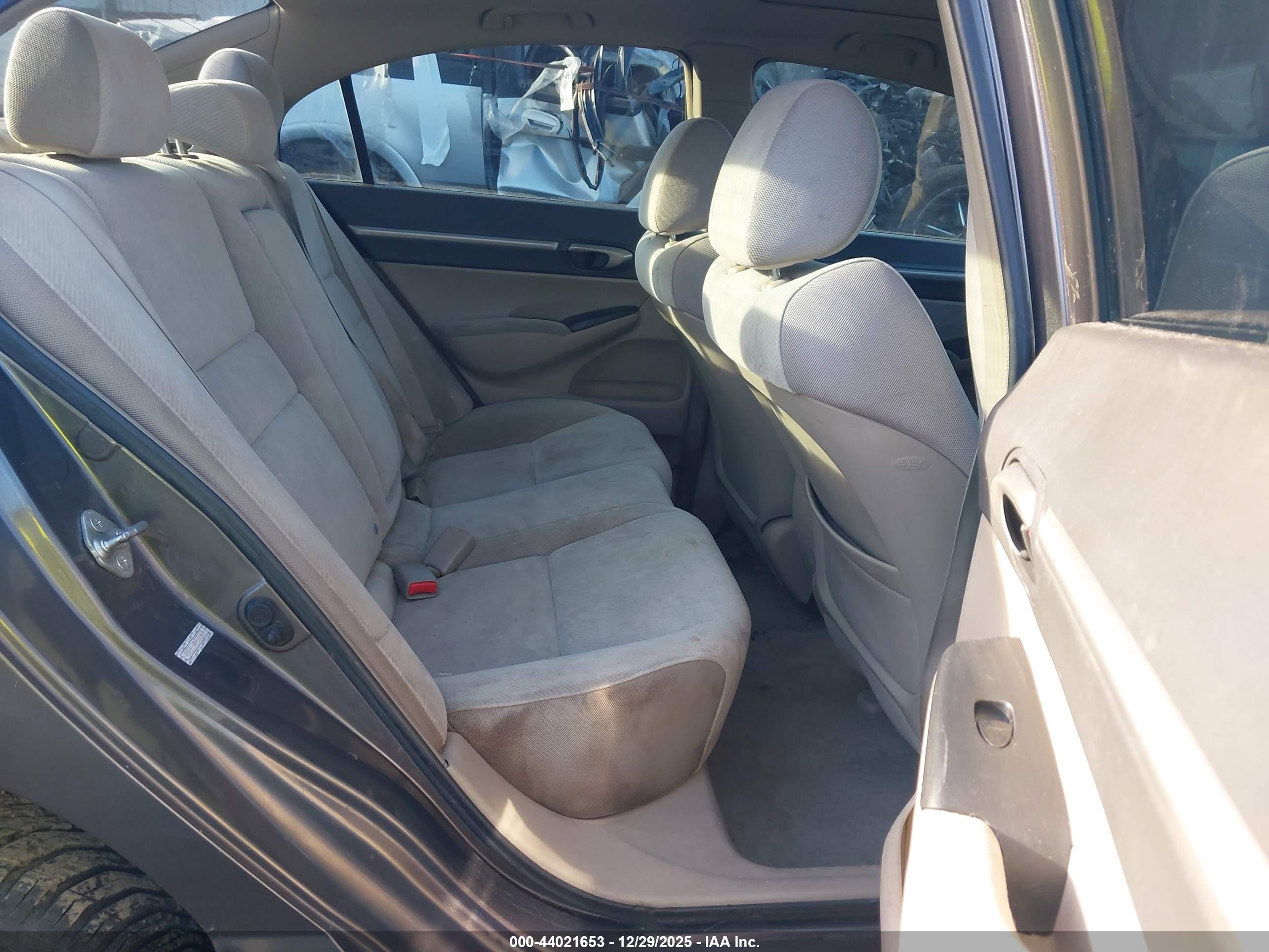 HONDA CIVIC image 8