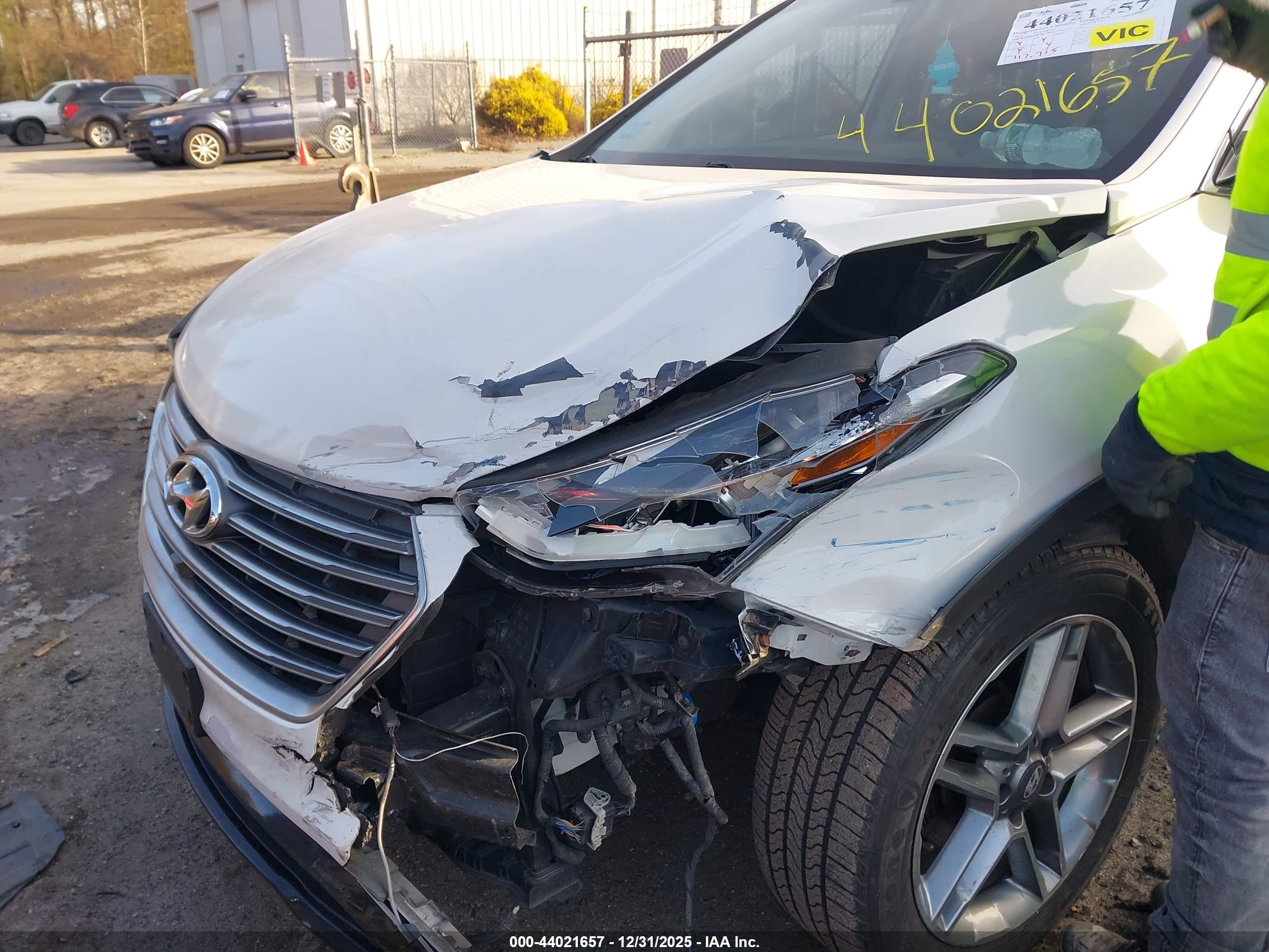 HYUNDAI SANTA image 6