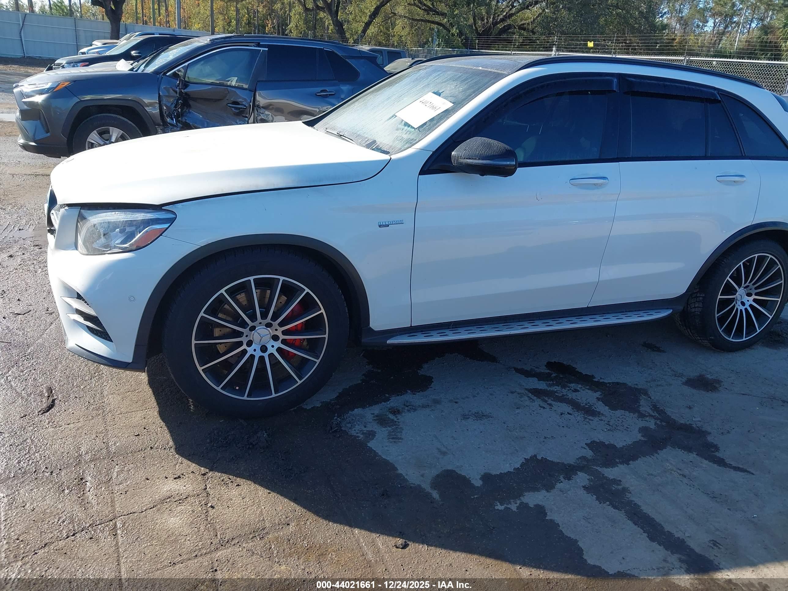 MERCEDES-BENZ AMG image 2