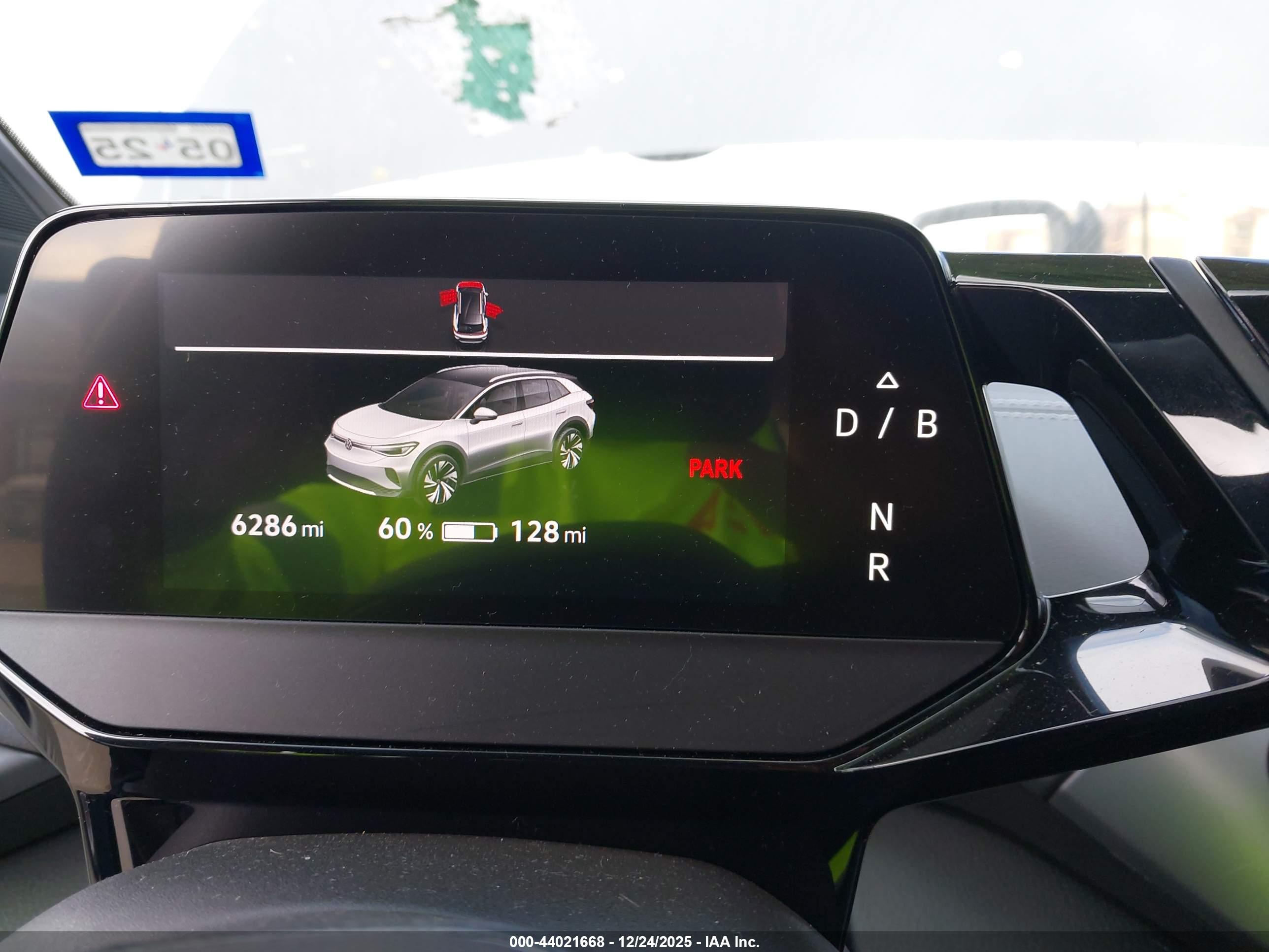 VOLKSWAGEN ID.4 image 7